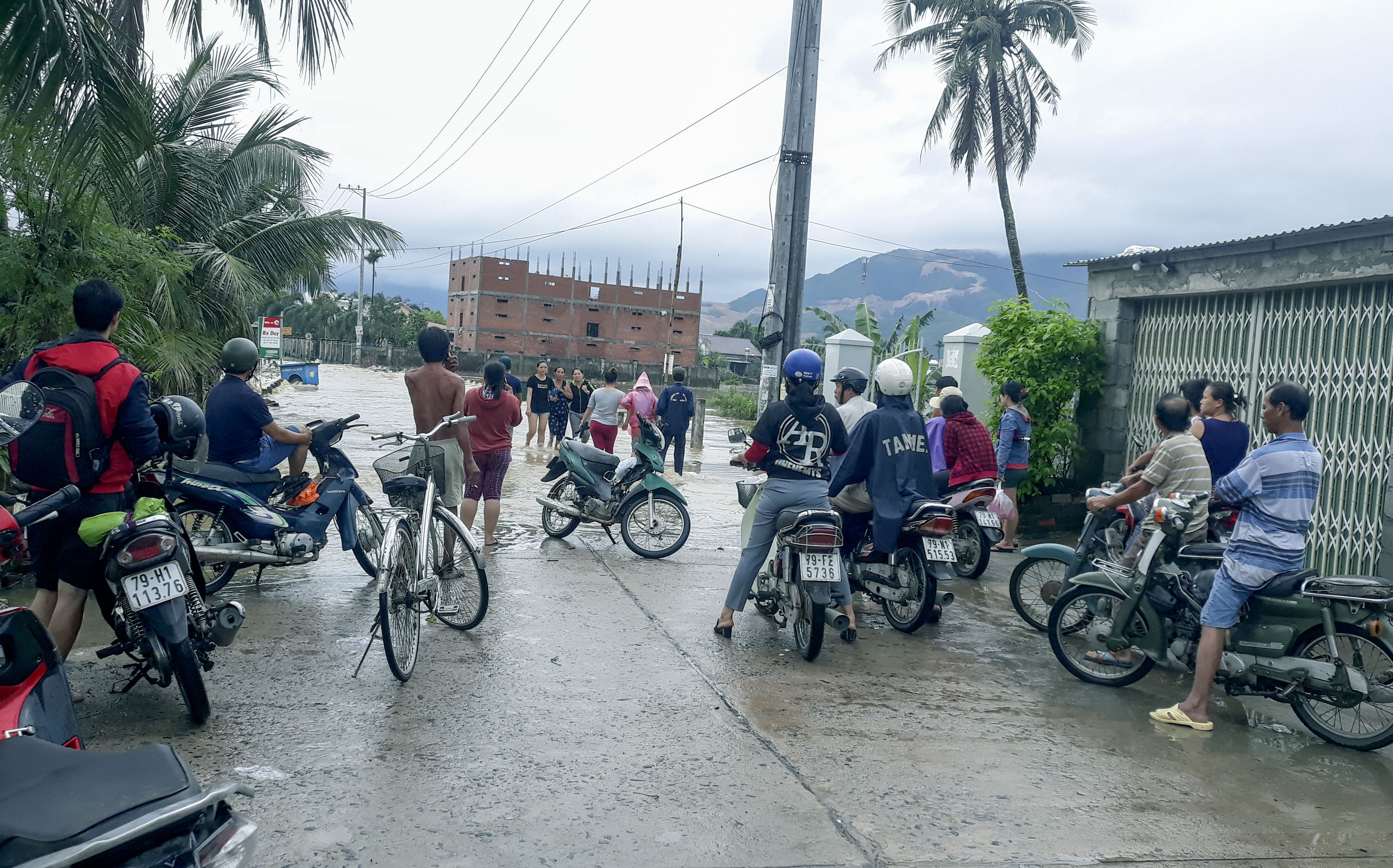 Nha Trang ngập lụt ảnh 15 Nha Trang ngap lut anh 15