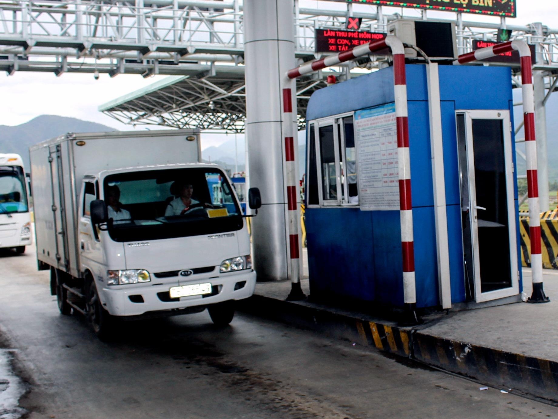 Sep BOT Ninh An muon xu ly tai xe tra tien le qua tram hinh anh