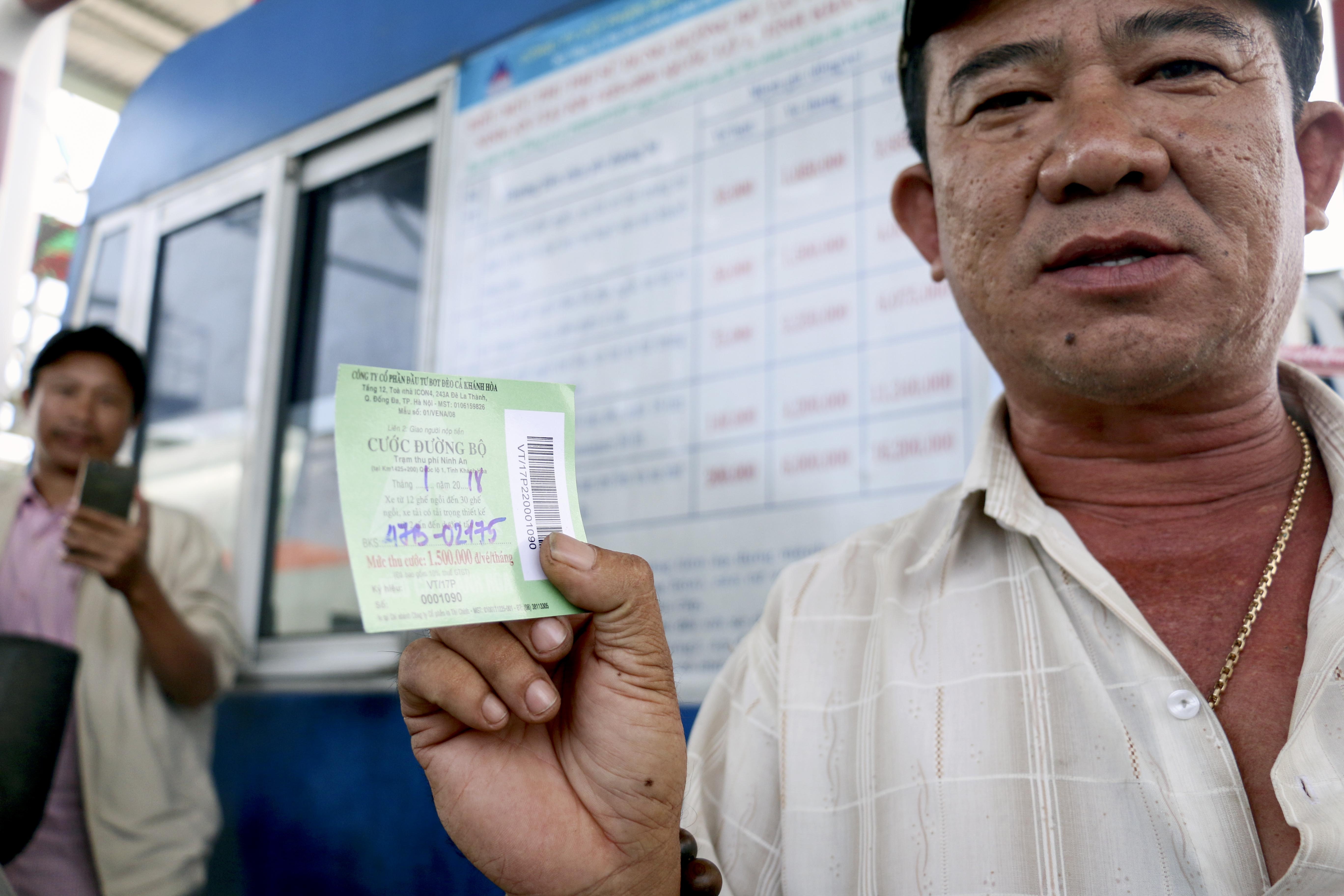 BOT Ninh An xa tram 2 lan trong buoi sang truoc ap luc cua tai xe hinh anh