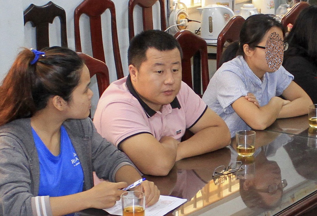 Phat hien nhom nguoi Trung Quoc kinh doanh du lich 'chui' o Nha Trang hinh anh