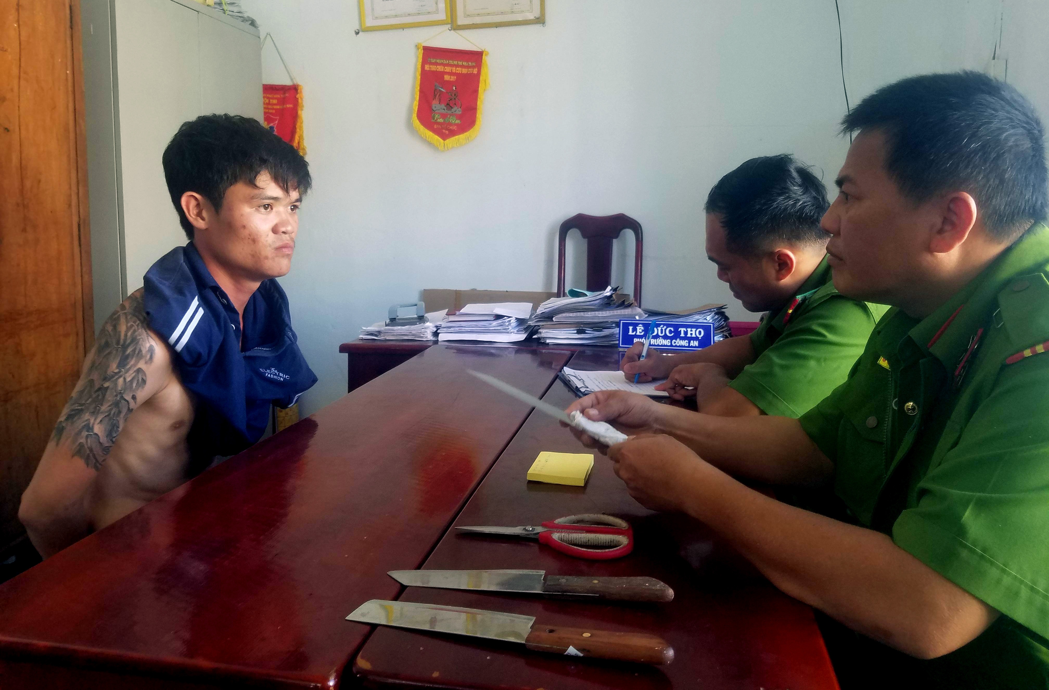 Thanh niên nghi ngáo đá ảnh 1 Thanh nien nghi ngao da anh 1