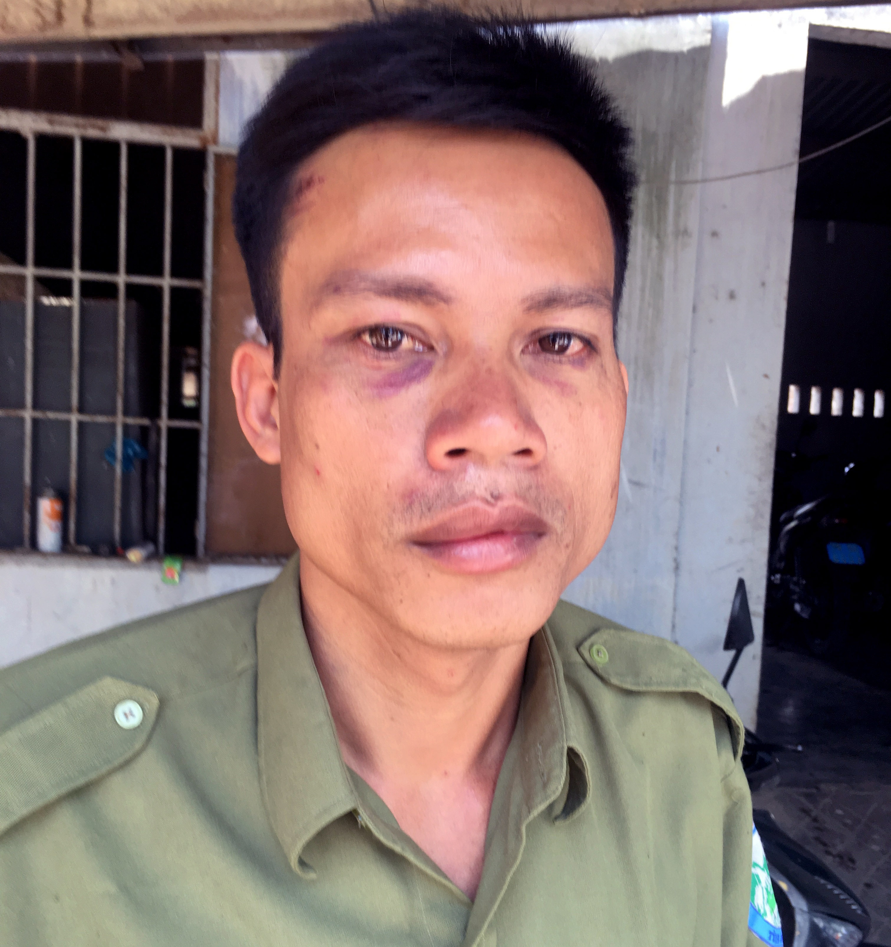 Lâm tặc cướp gỗ ảnh 2 Lam tac cuop go anh 2