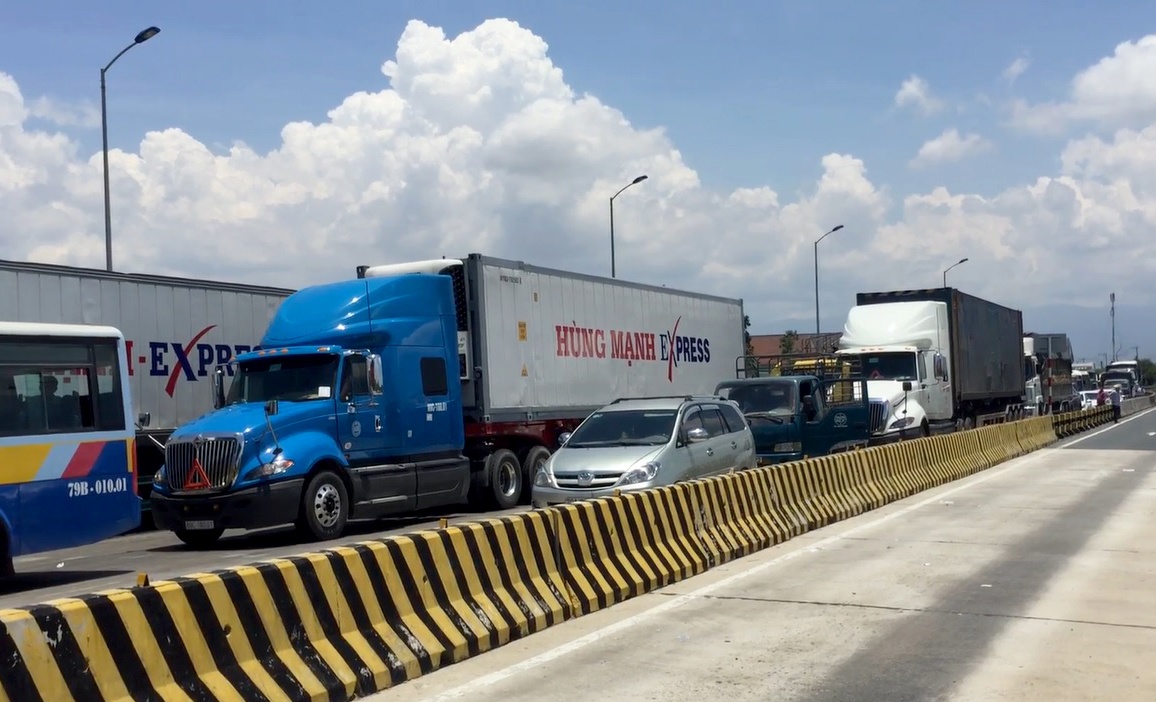 Khong thu phi voi xe cua 20 xa, phuong quanh BOT Ninh Loc hinh anh