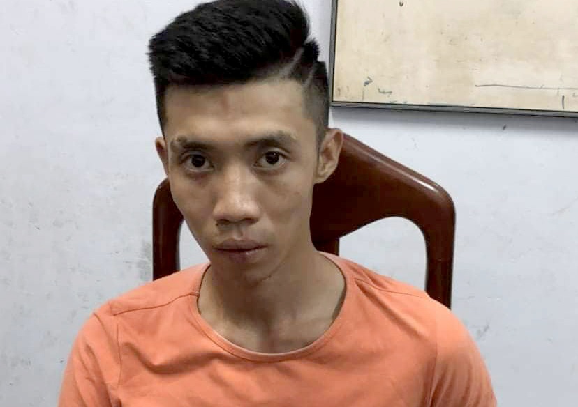 Dam chet nguoi vi dam nhin 'deu' ban gai hinh anh