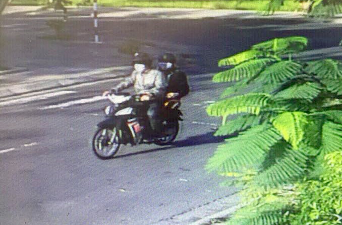 Nhan dien 2 nghi can cuop tien, vang tri gia gan 3 ty hinh anh