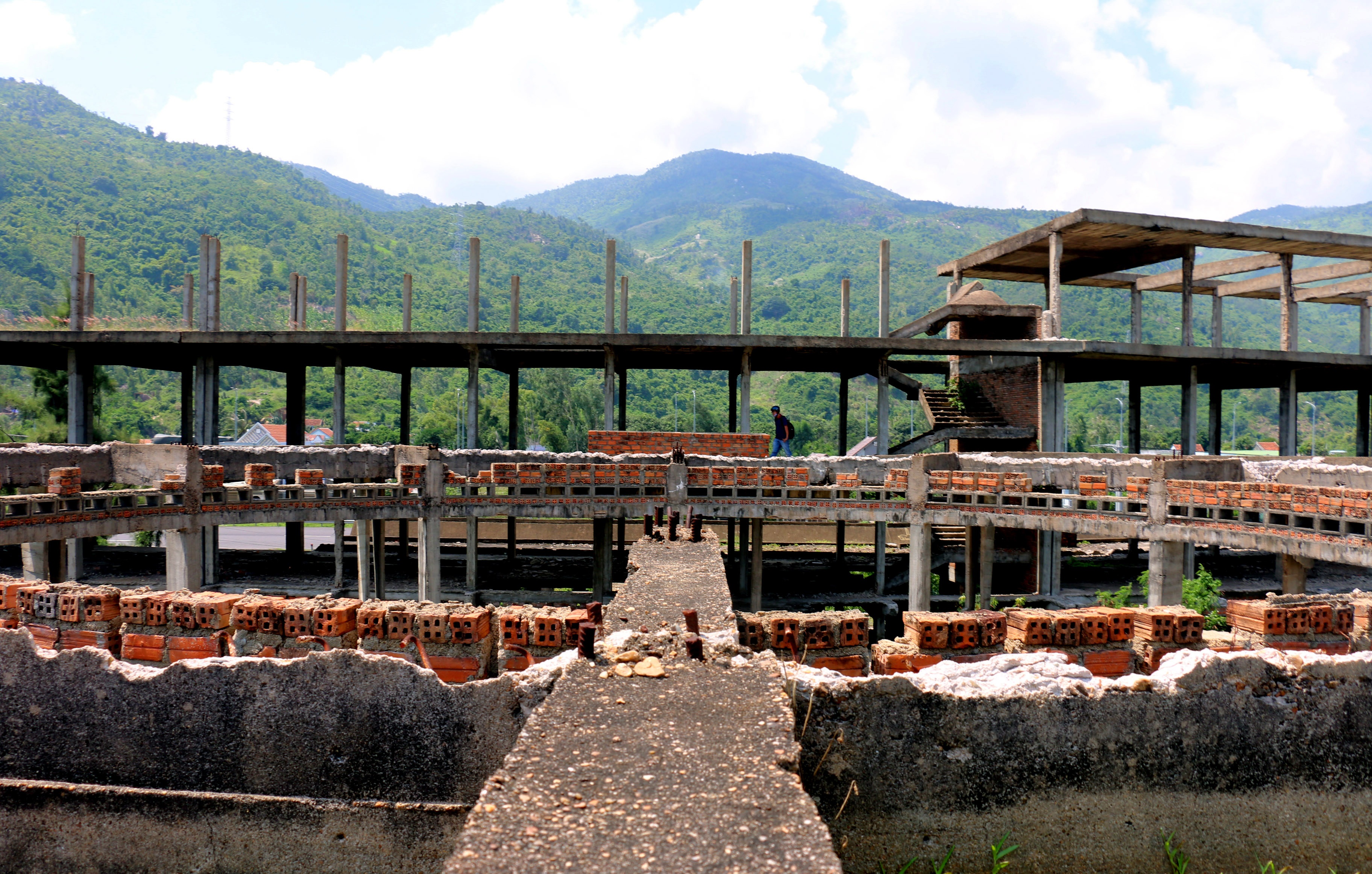 Noi nha ma o bai bien Dai Lanh anh 2