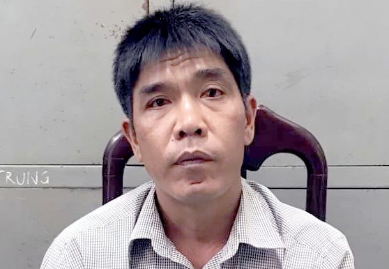 Gia canh sat hinh su de lua 'chay an' voi gia 200 trieu hinh anh