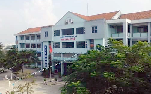 Tim kiem 3 hoc sinh lop 9 mat tich hinh anh