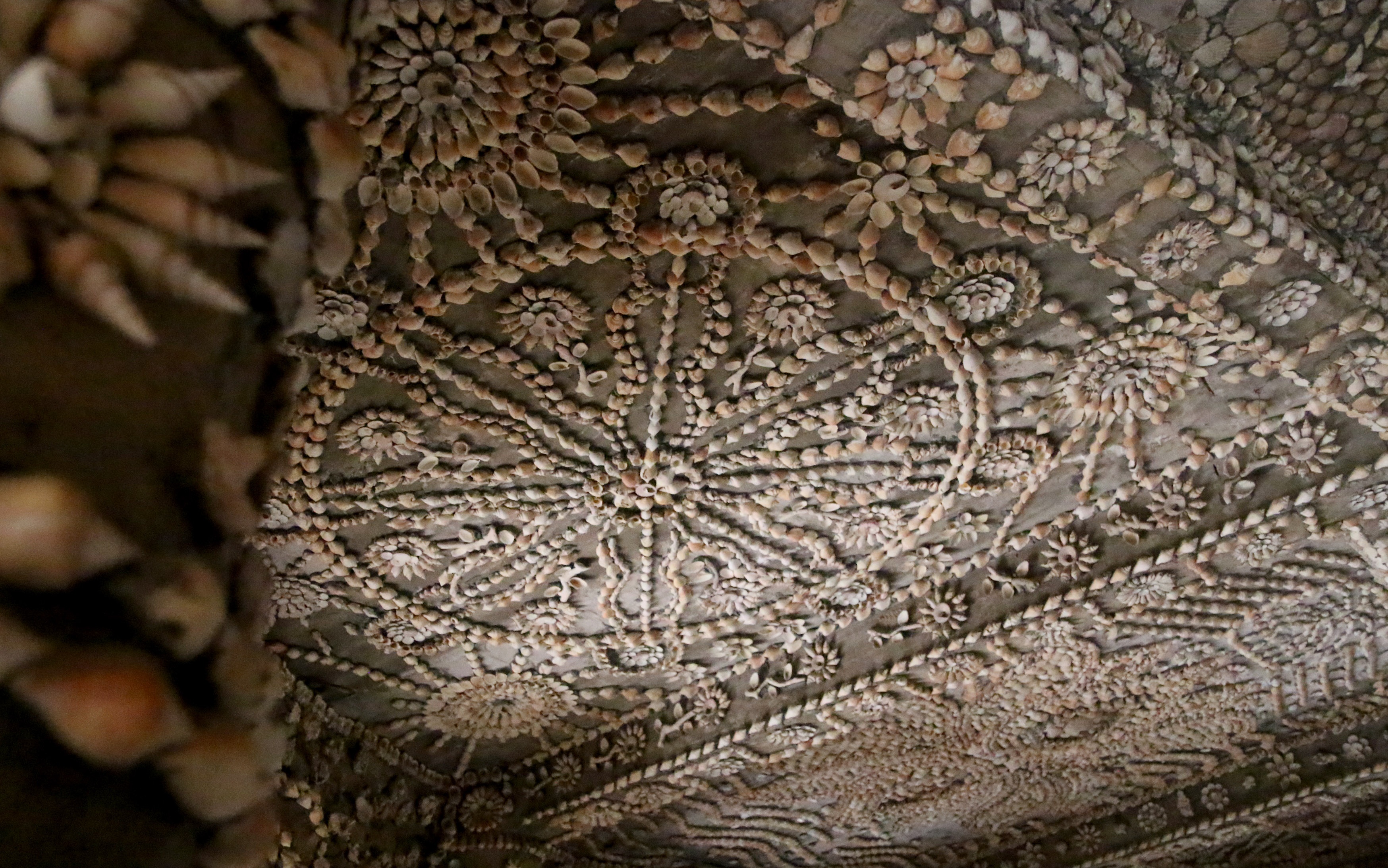 Ngoi chua lam bang vo oc, san ho doc nhat o Viet Nam hinh anh