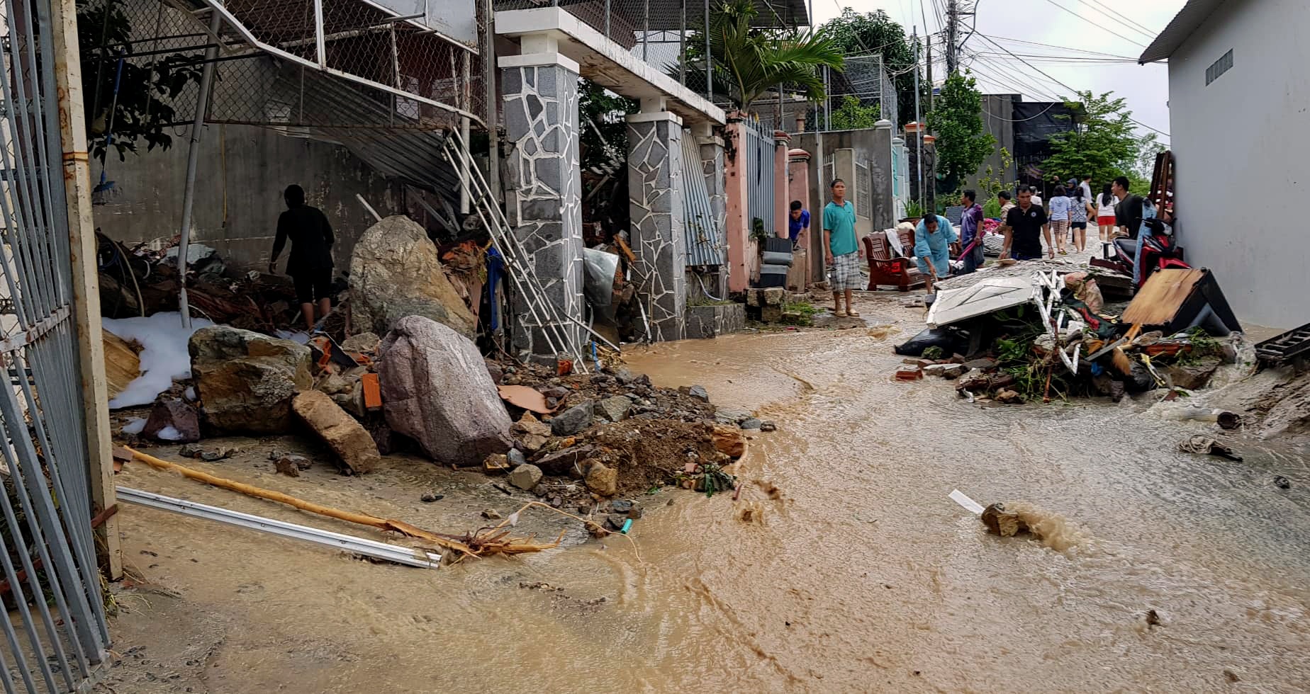 Mua lũ ở Nha Trang ảnh 2 Mua lu o Nha Trang anh 2