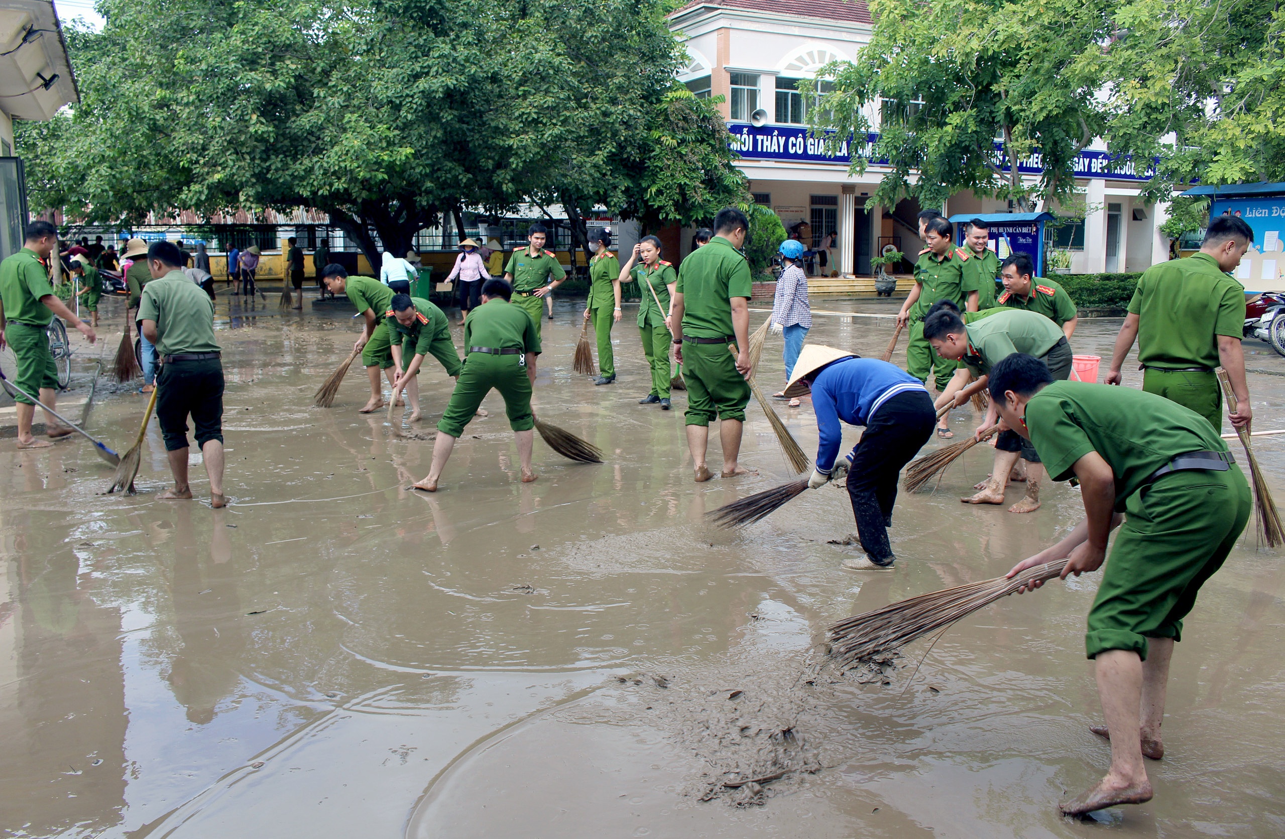 Sat lo nui o Nha Trang anh 5