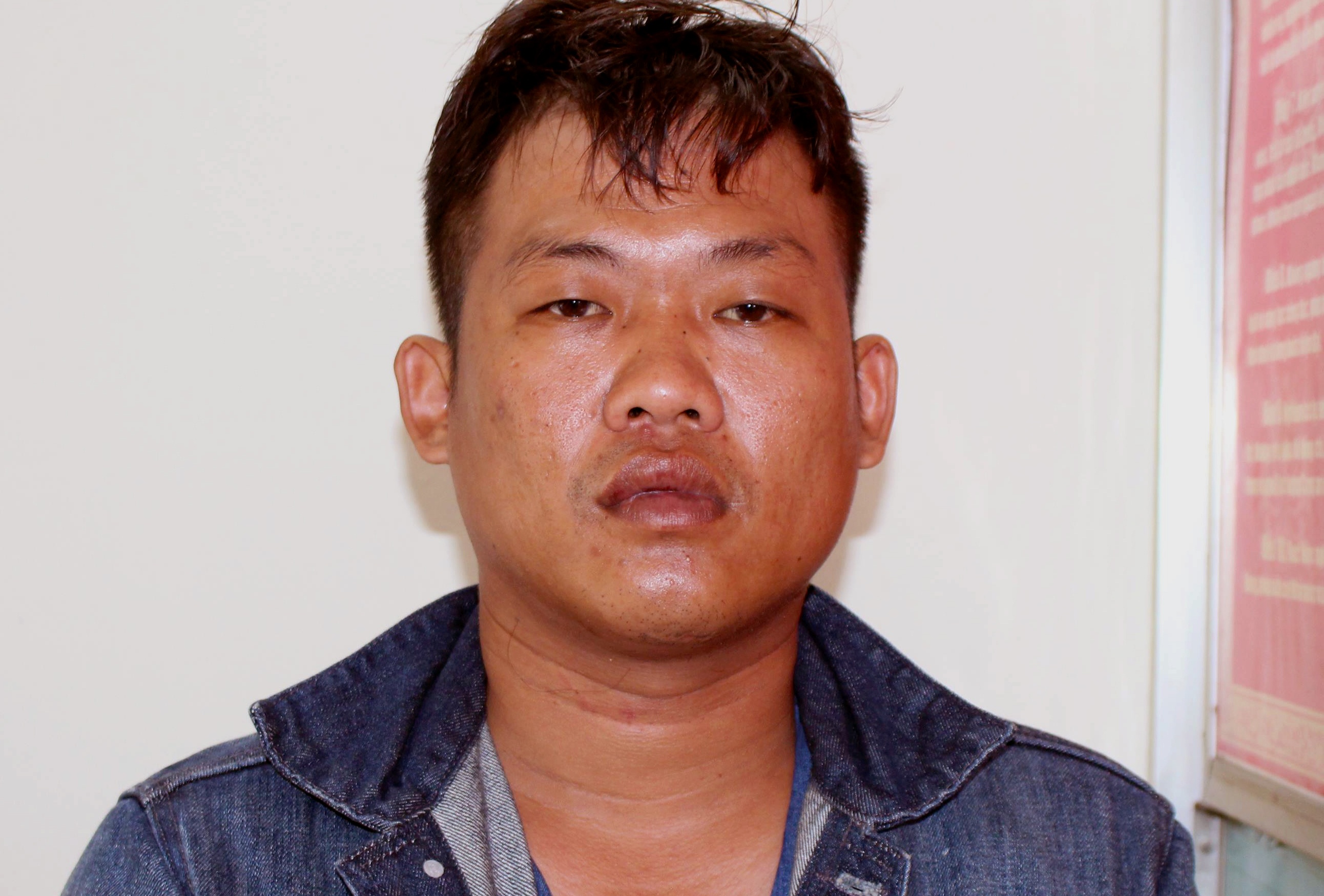 Bat ga tu Soc Trang ra Nha Trang trom tien cong duc hinh anh