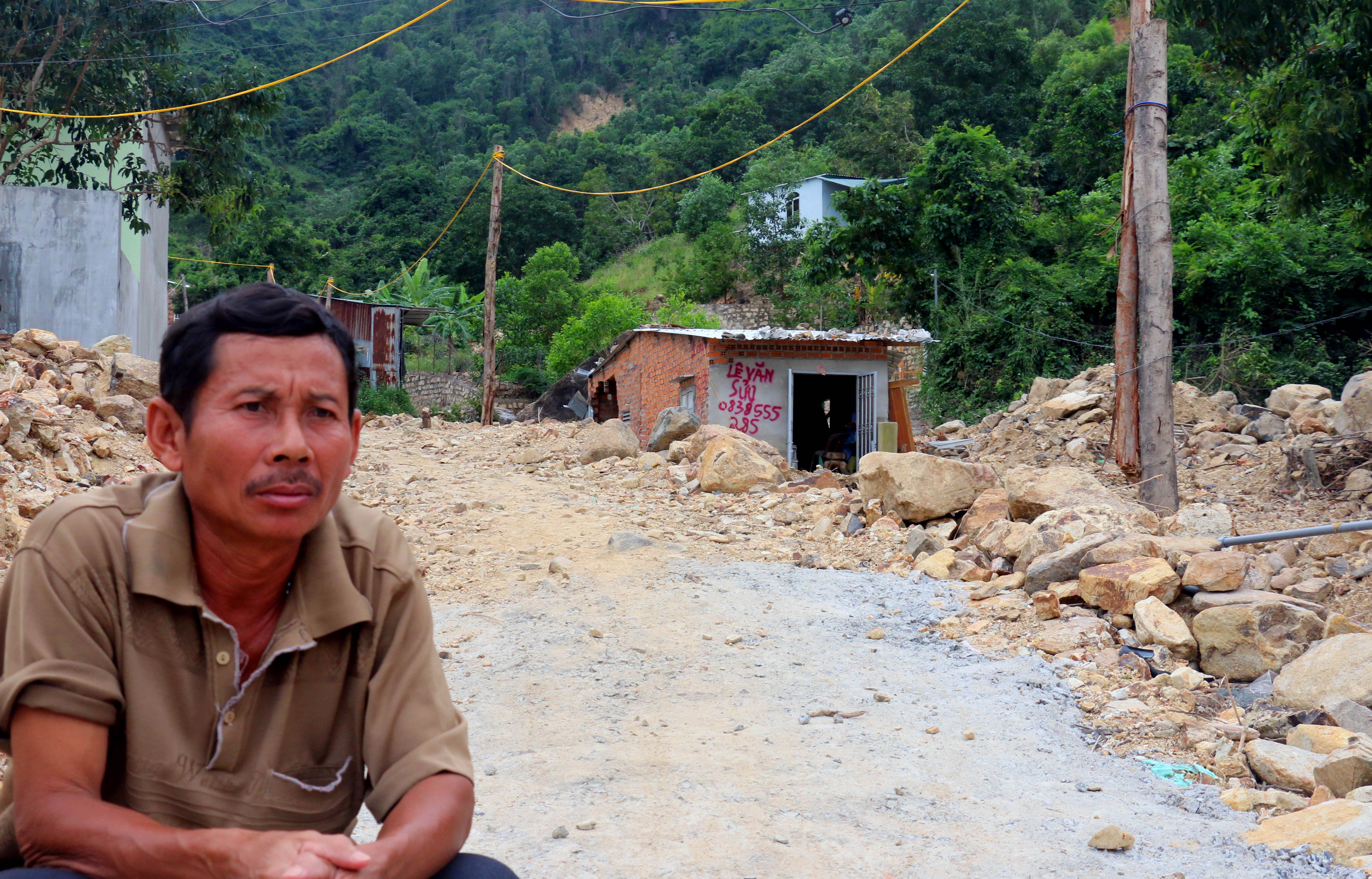 Xom Nui sat lo anh 9