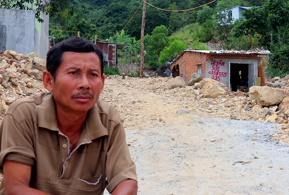 Nhung ngoi nha dong chat cua ngay giap Tet o xom Nui hinh anh