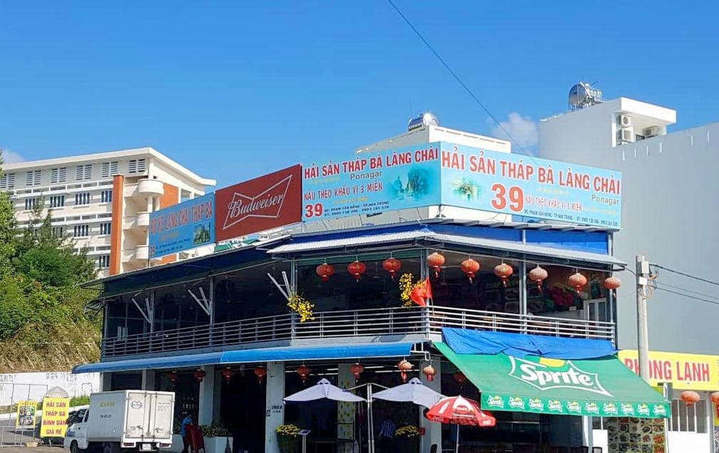 Quan an ‘chat chem’ 250.000 mot dia mong toi bi xu phat 750.000 dong hinh anh