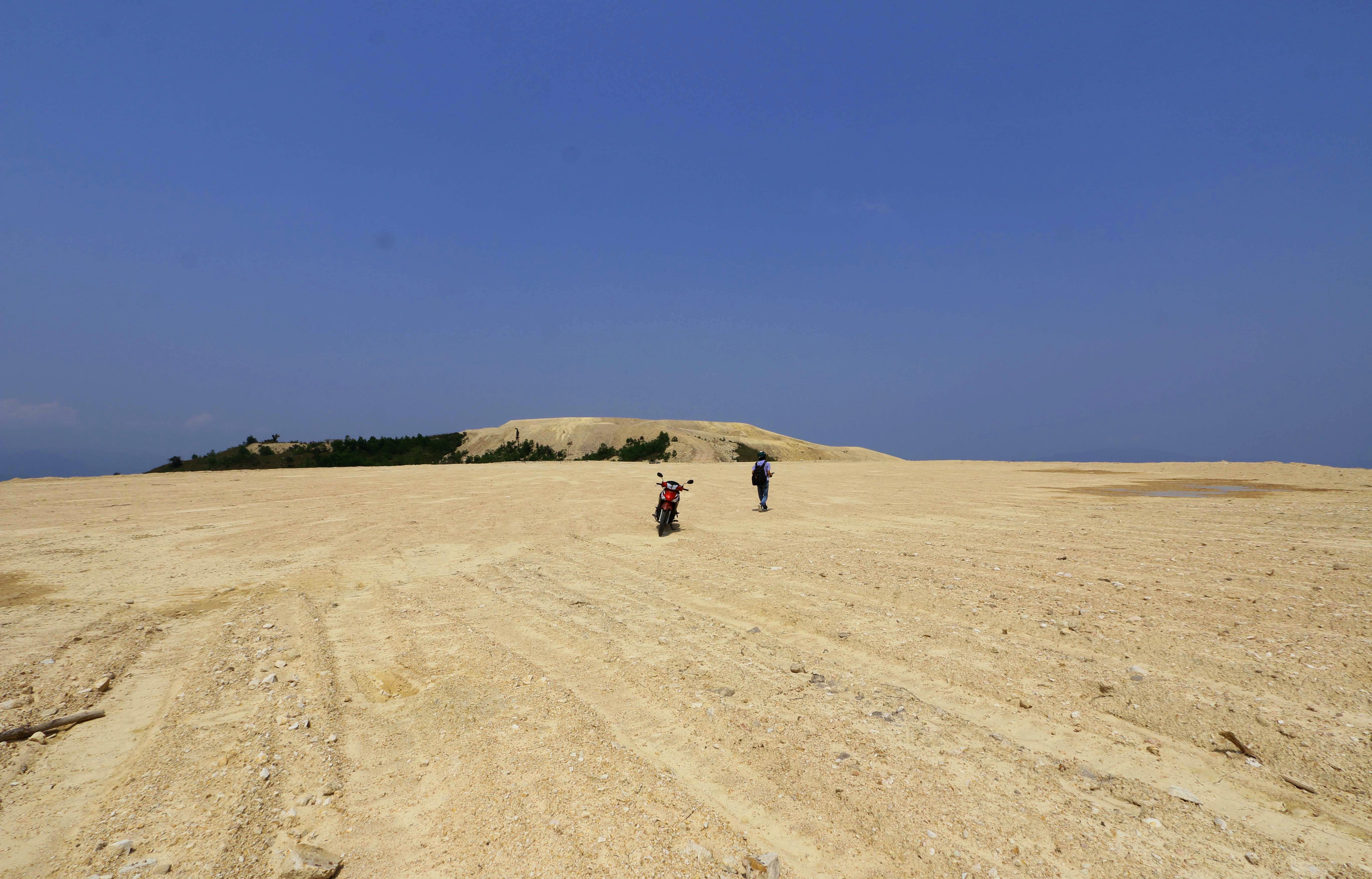 Ban nat nui Chin Khuc anh 1