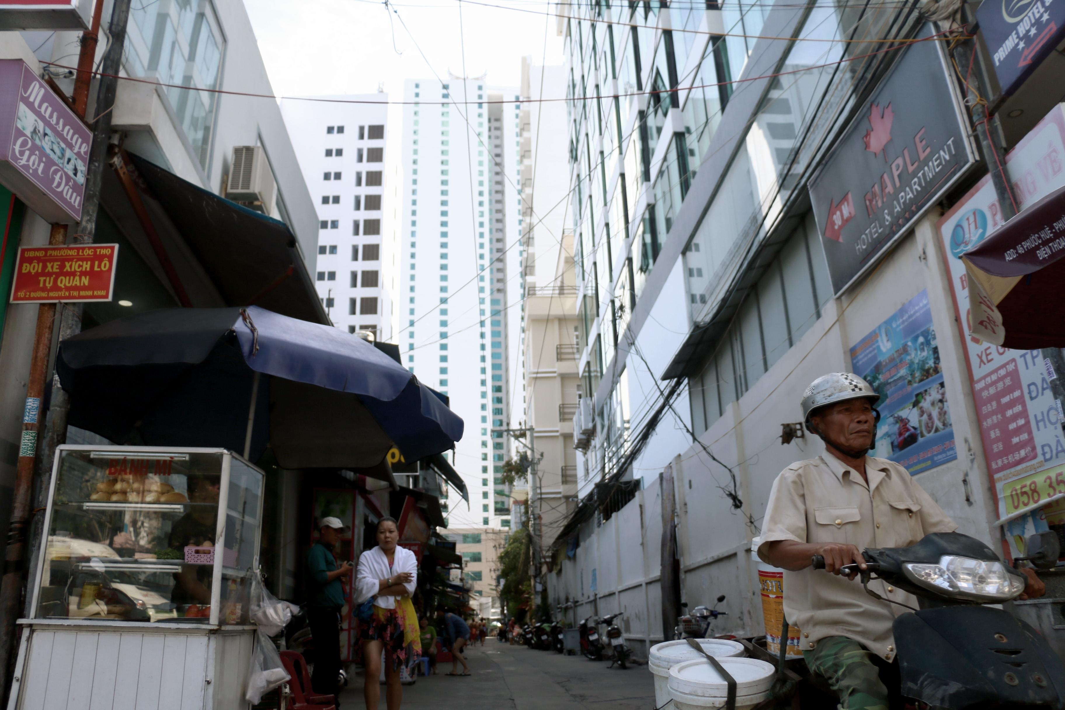 khach san o Nha Trang moc nhu nam khong quy hoach anh 6