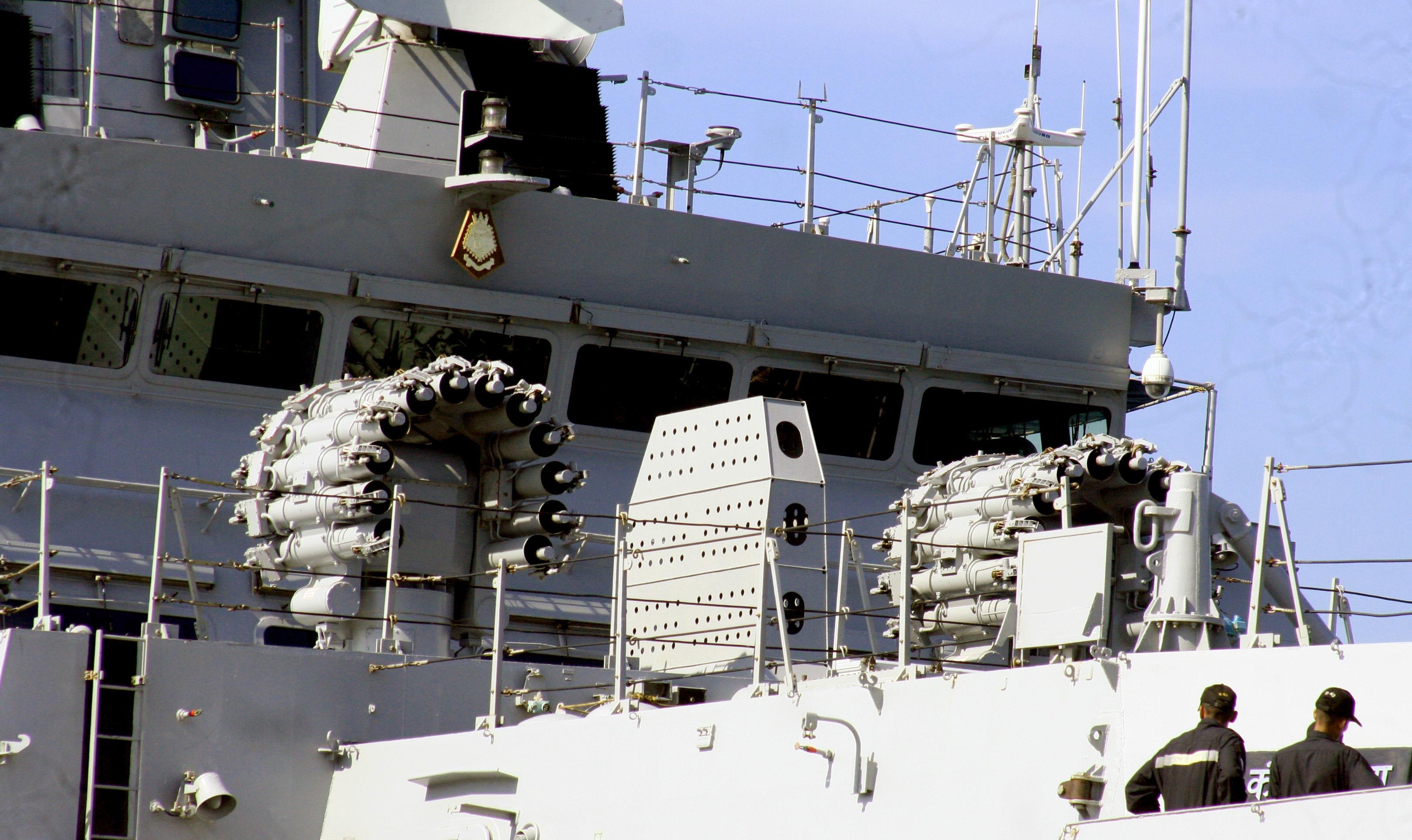 Tau khu truc Hai quan An Do anh 8