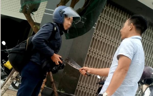 Mot nha bao bi de doa 'thanh toan ca gia dinh' hinh anh