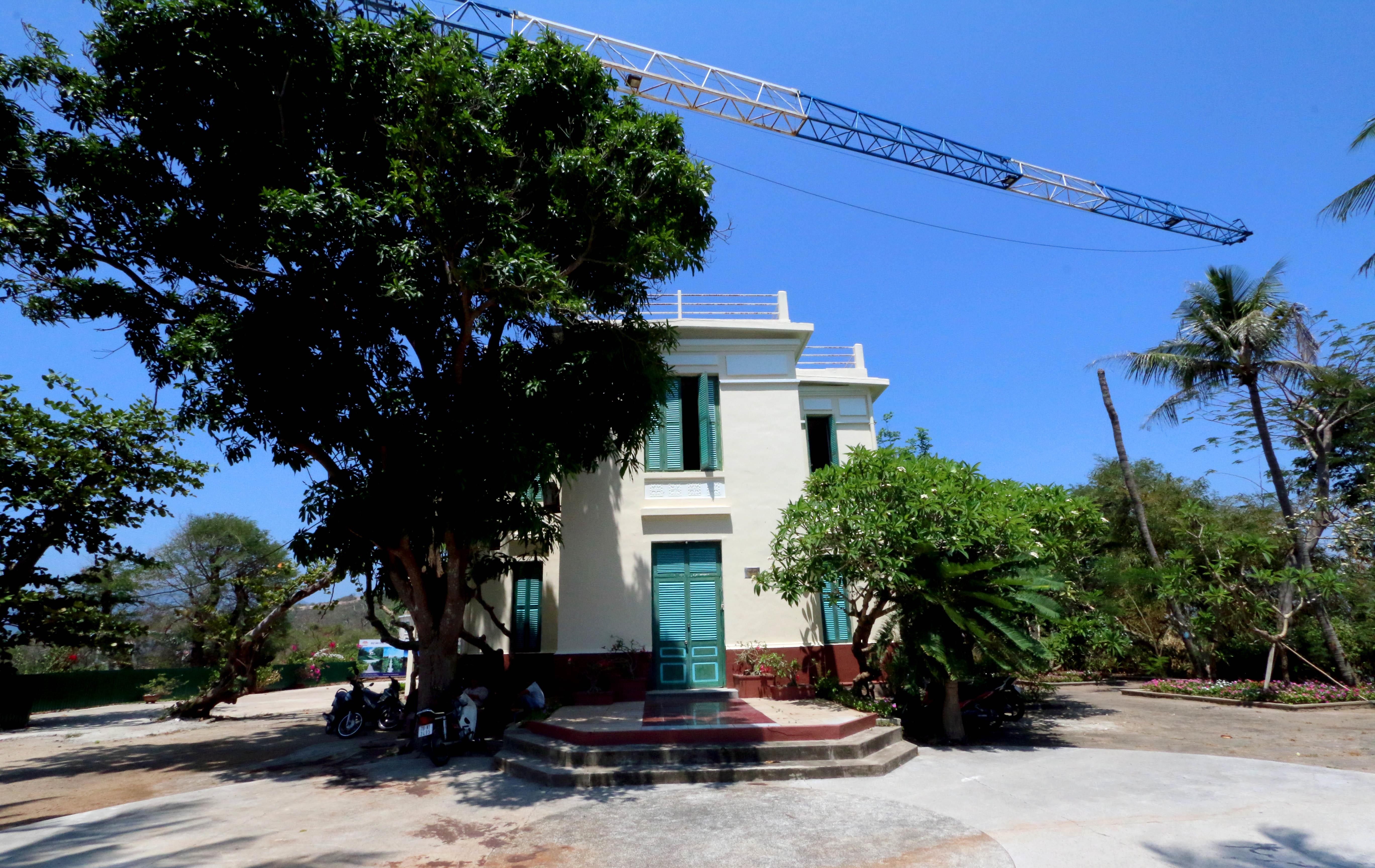 Di tich Lau Bao Dai anh 7