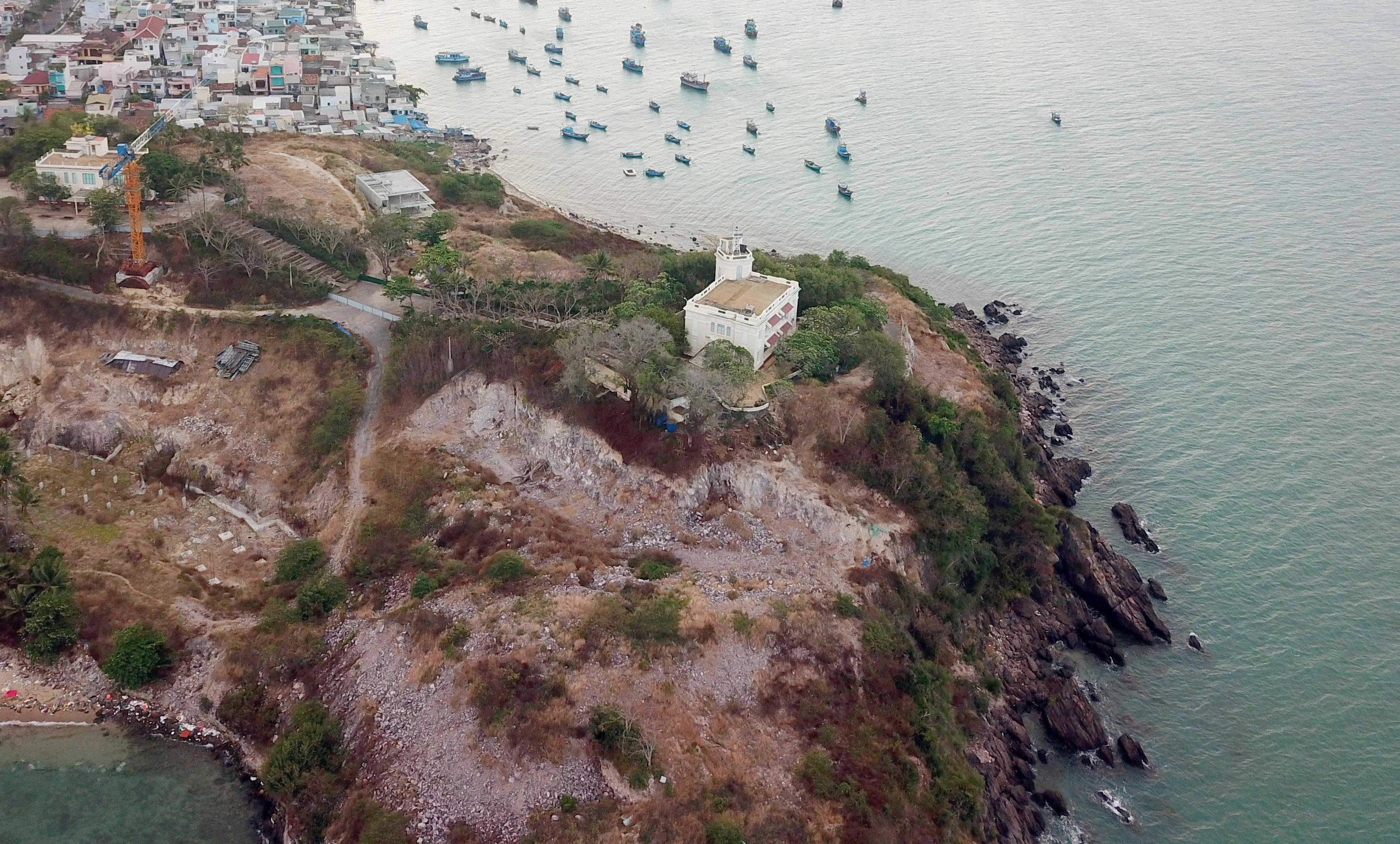 Cao troc di tich lau Bao Dai de xay biet thu, nha hang hinh anh