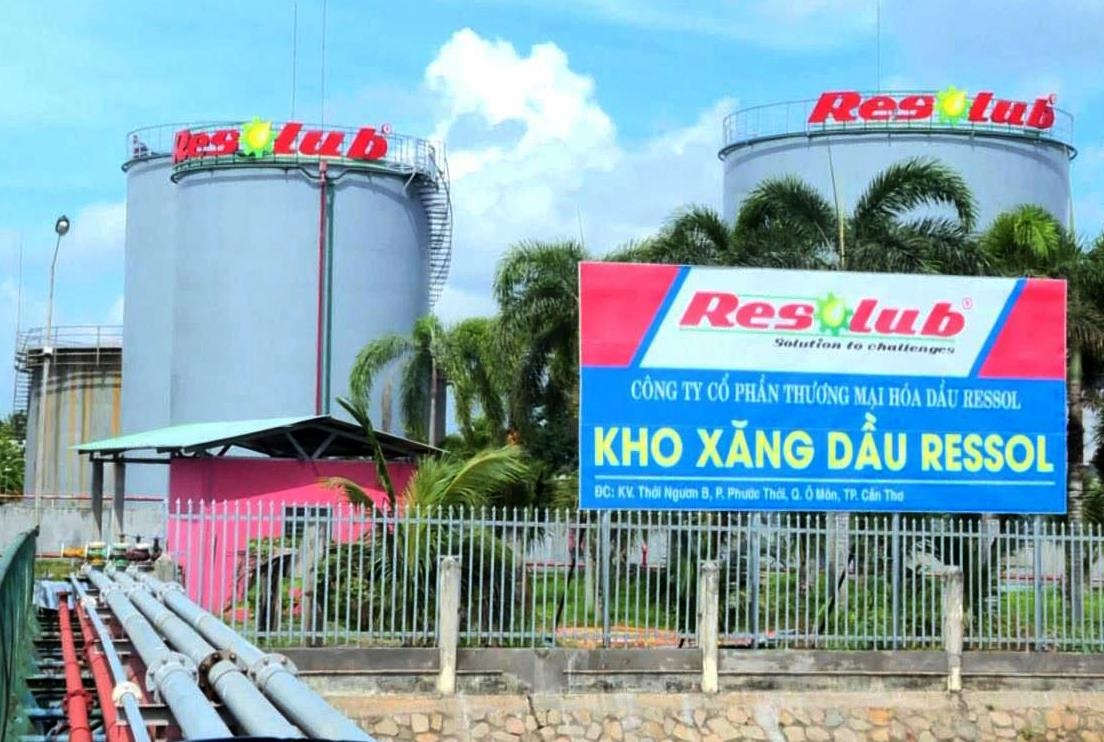 Can canh kho pha che xang gia cua dai gia Trinh Suong hinh anh