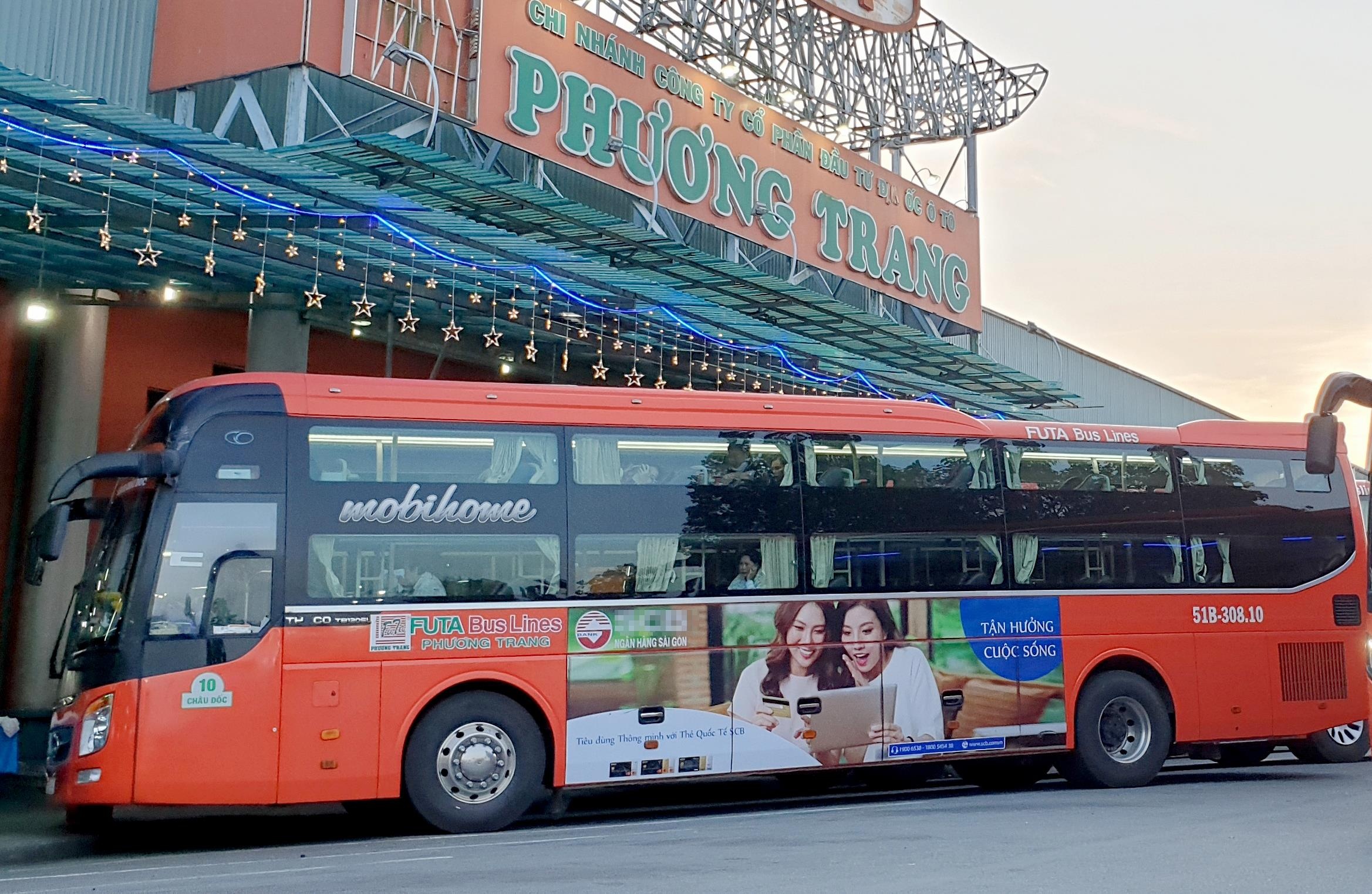 Cong ty Phuong Trang co vo can trong vu nhan vien sam so khach di xe? hinh anh