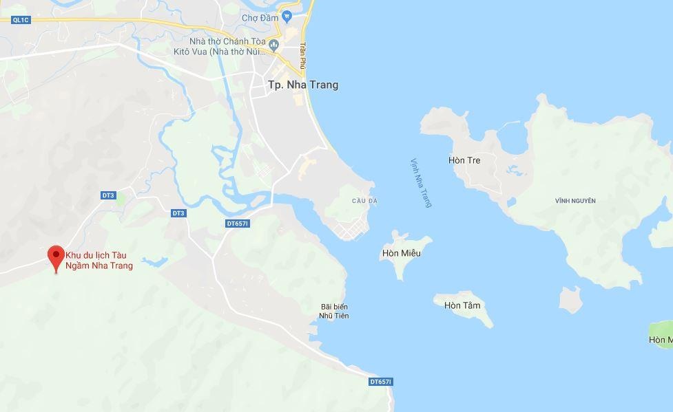 Mo hinh tau ngam anh 12