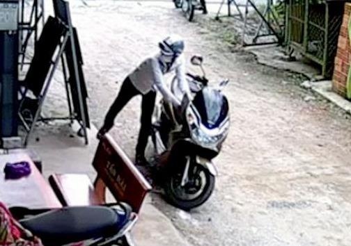 Nhom toi pham trom hon 40 xe may o Khanh Hoa sa luoi hinh anh