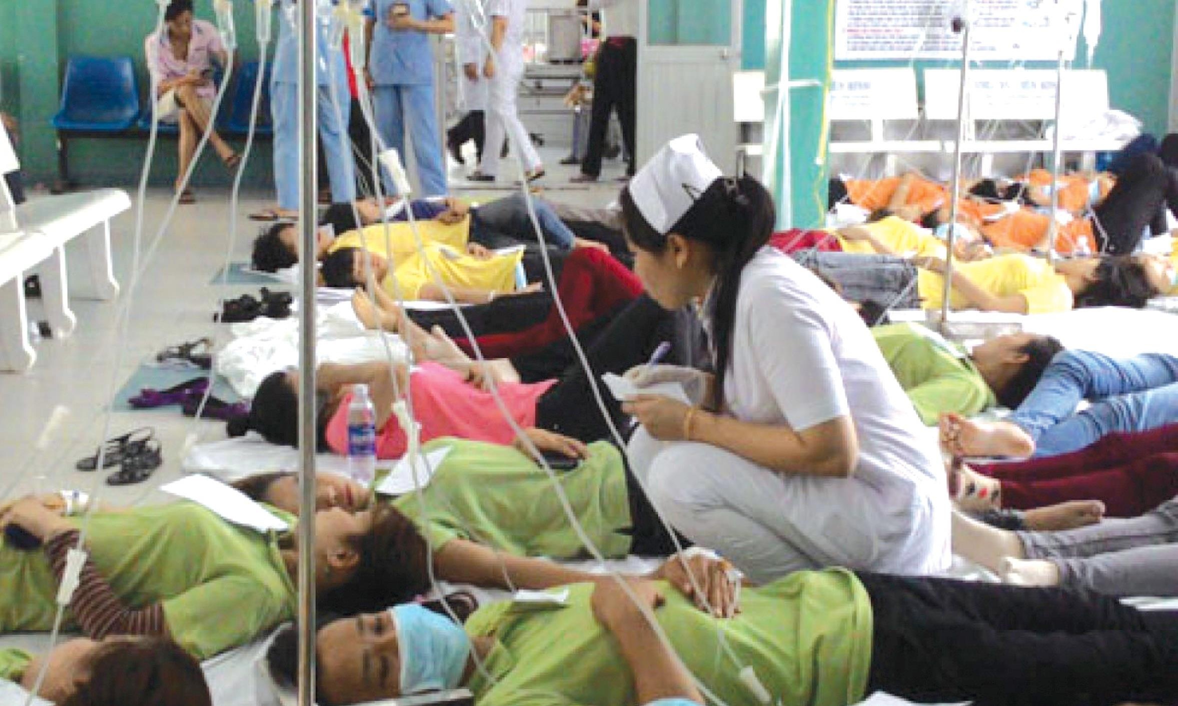 15 nguoi nhap vien sau khi an banh mi hinh anh