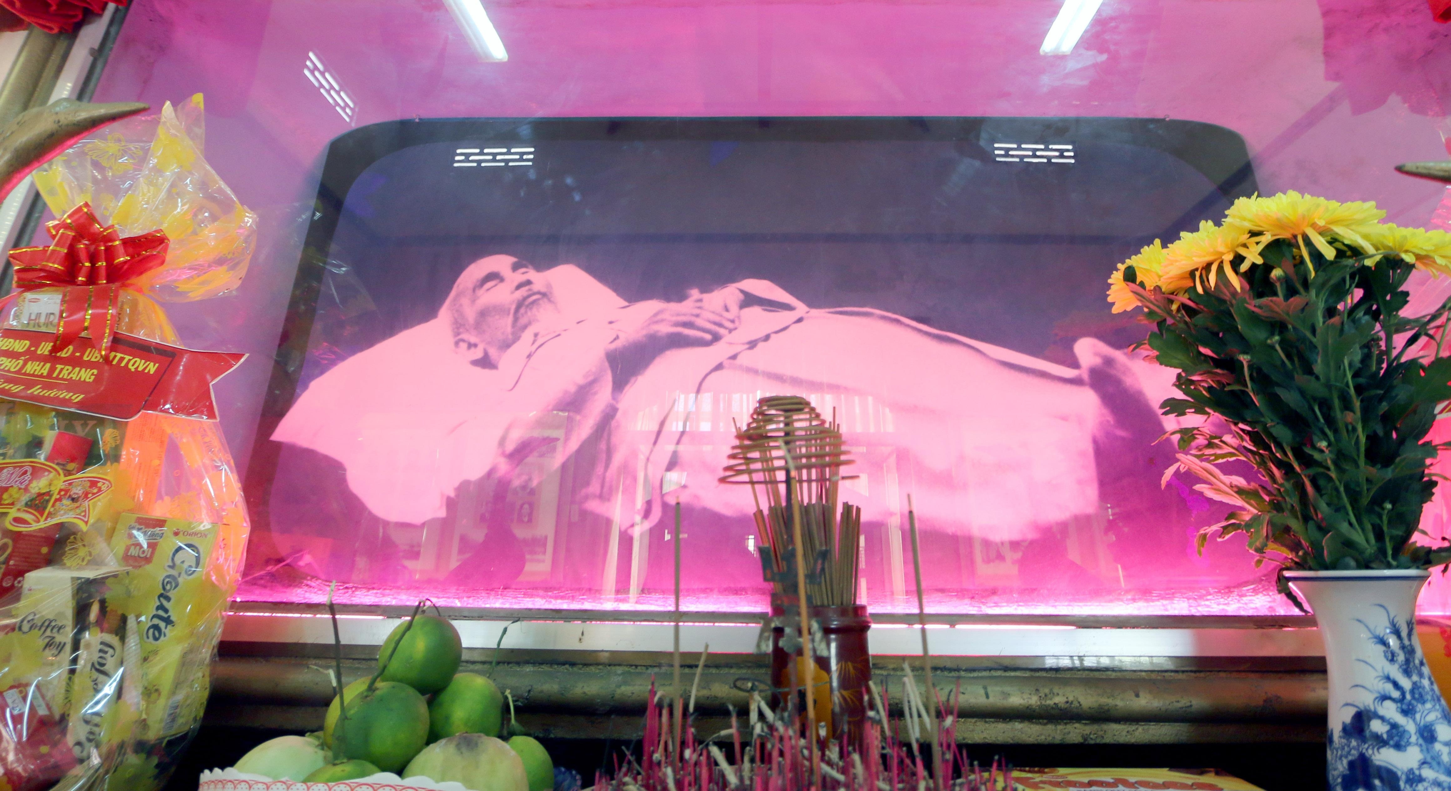 Khu tuong niem Chu tich Ho Chi Minh anh 9