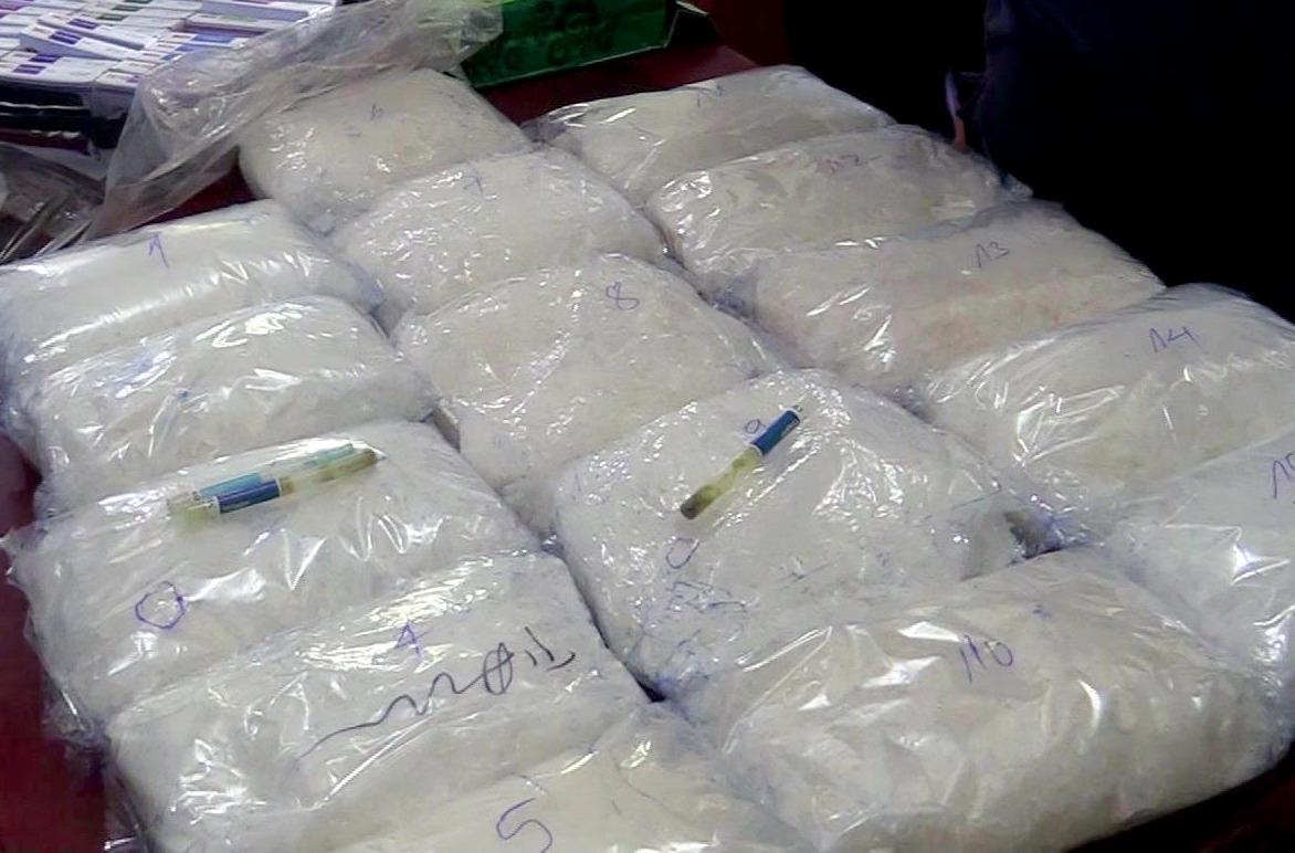 Hon 15 kg ma tuy da tren xe khach tu Lao ve Viet Nam hinh anh