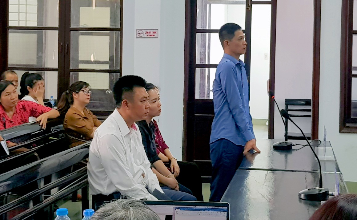 Khoi to giam doc Bavico Nha Trang anh 2