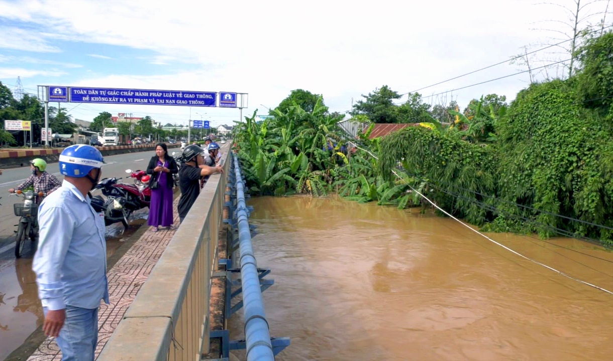 canh sat so tan hang tram nguoi o Binh Phuoc anh 3