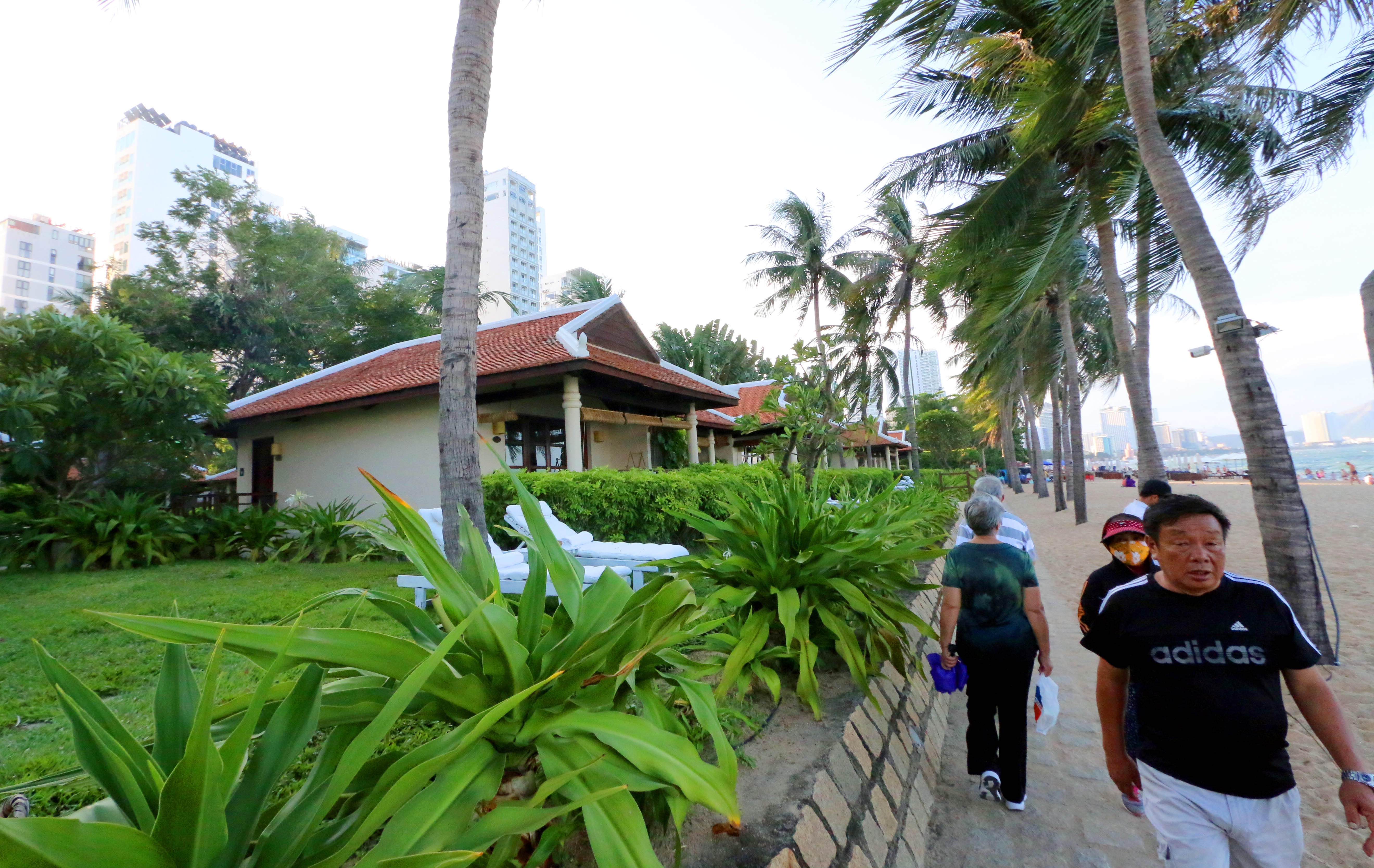 Khu reort Ana Madara chan bien anh 11