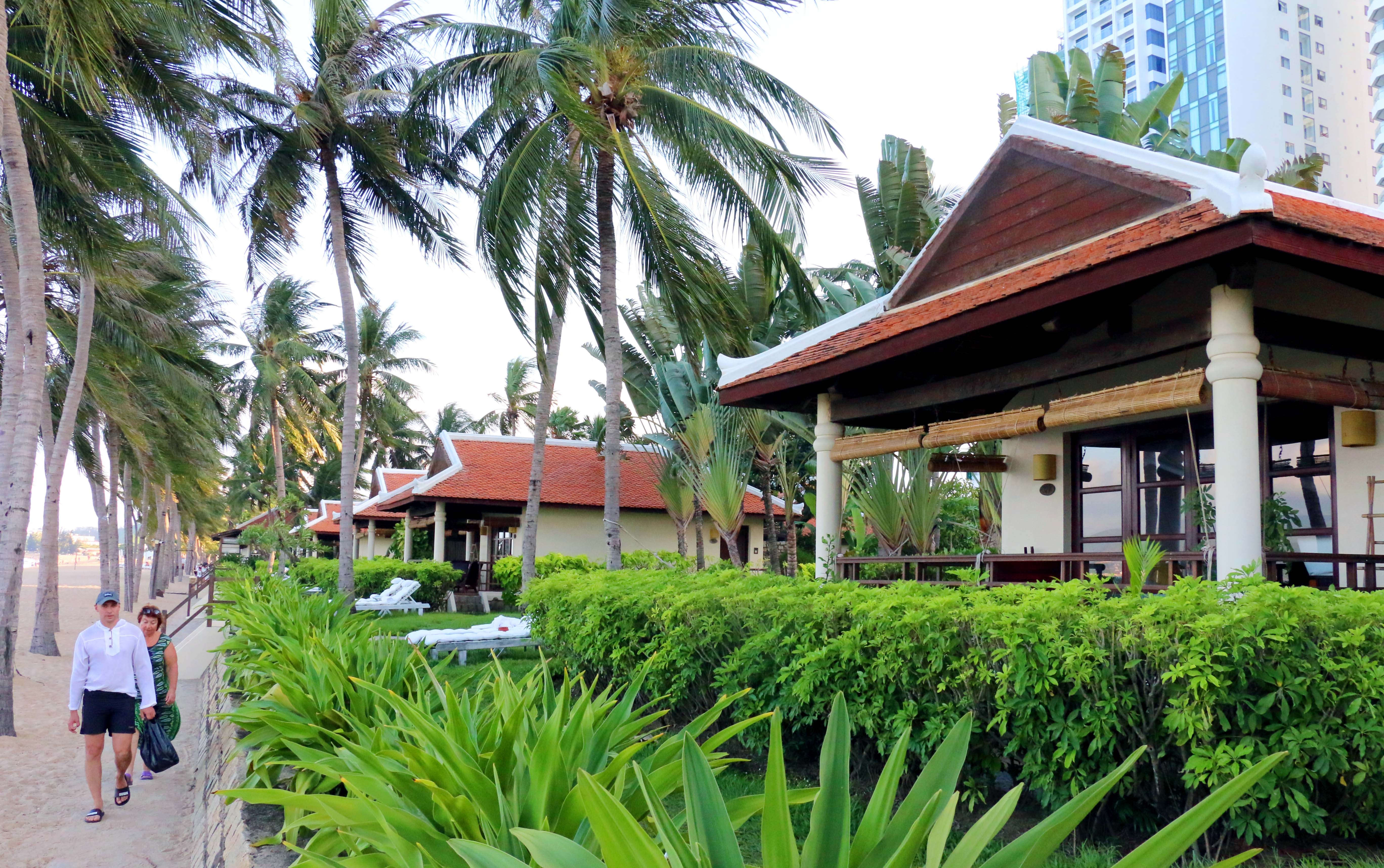 Khu reort Ana Madara chan bien anh 9