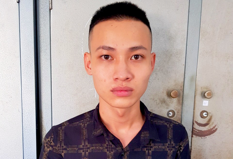 Dam nguoi khac nguy kich sau khi treu gheo nhom khach nu hinh anh