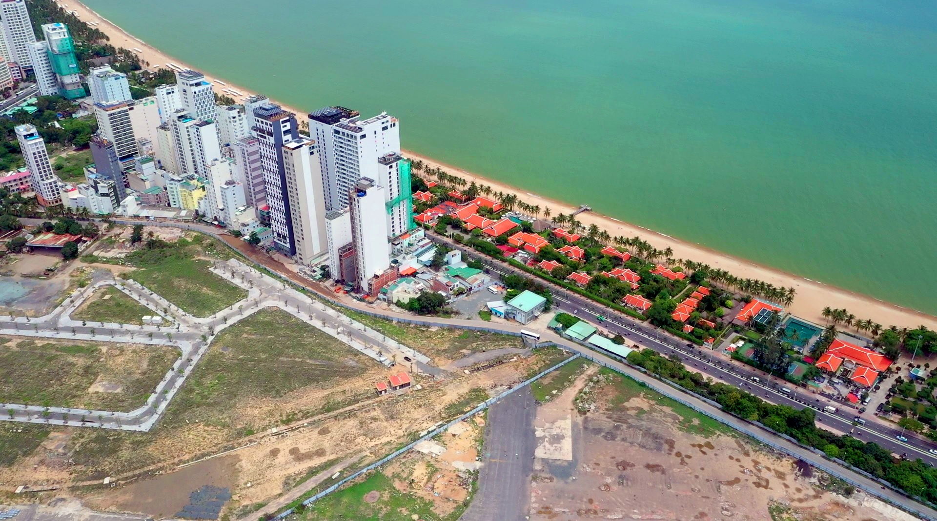 Khu du lịch Ana Mandara chắn biển Nha Trang ảnh 2 Khu du lich Ana Mandara chan bien Nha Trang anh 2