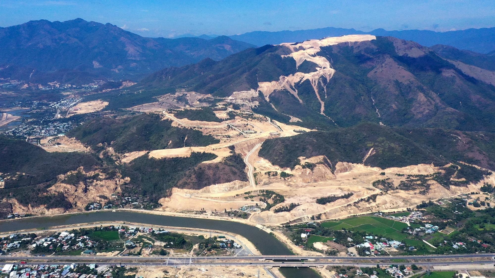 Chu dau tu tra lai 370 ha tren nui Chin Khuc hinh anh