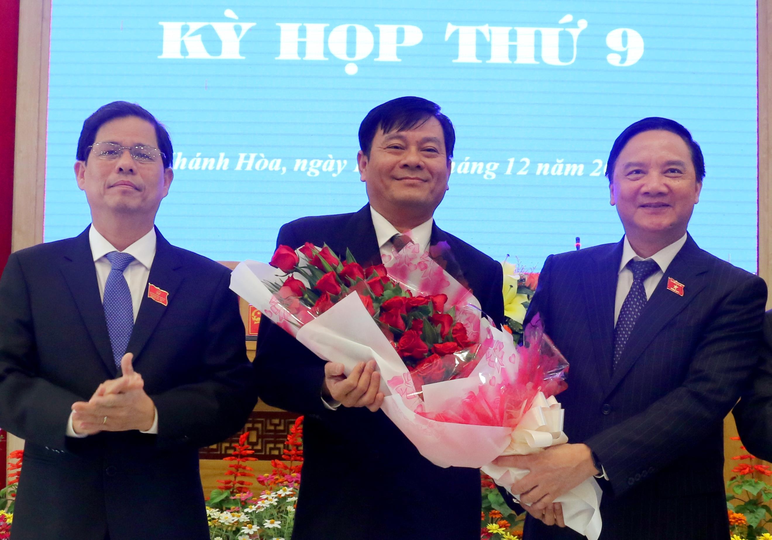 Khanh Hoa co tan Pho chu tich HDND hinh anh
