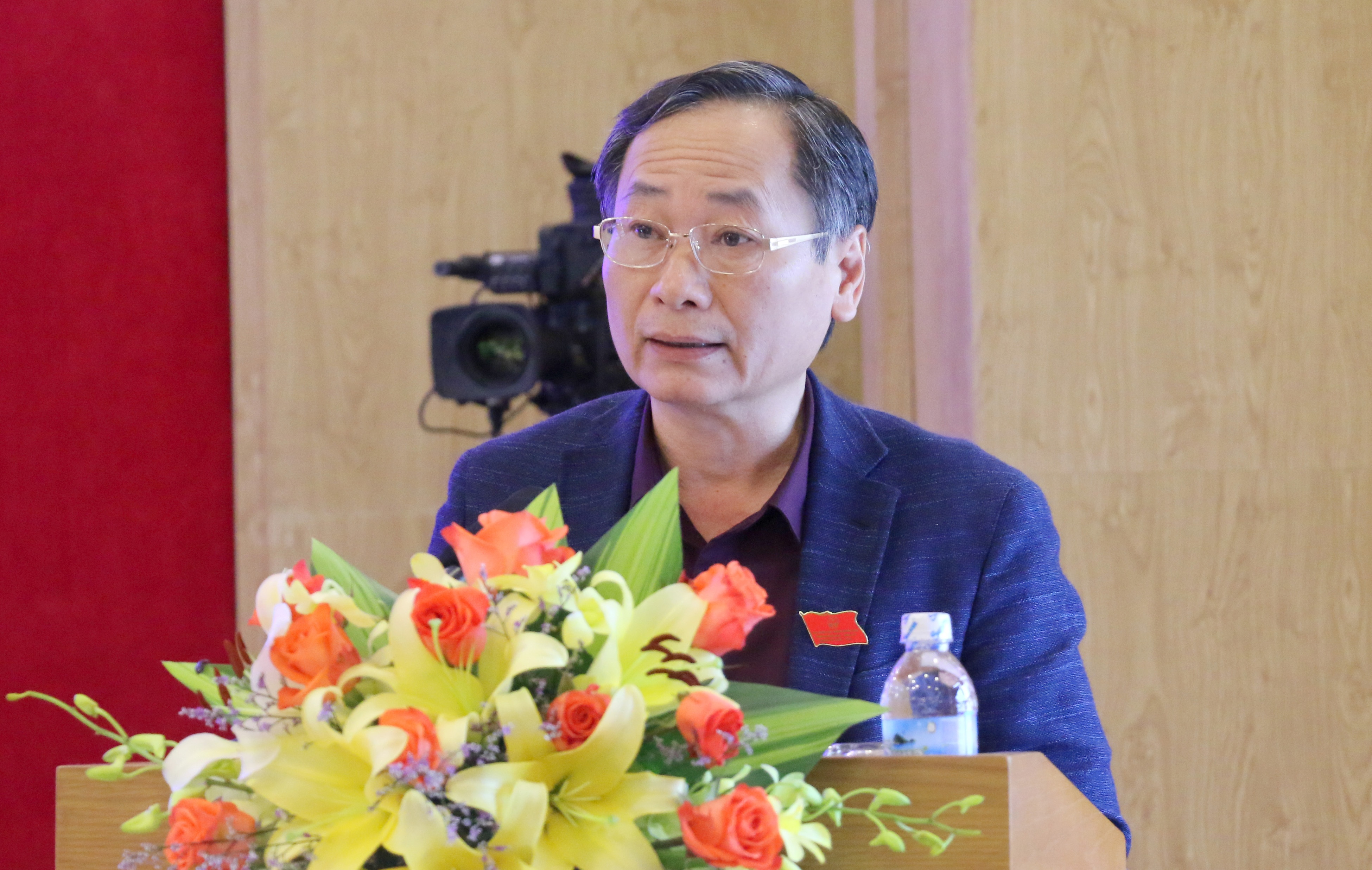 Pho chu tich Khanh Hoa: Chua bao gio bo may tinh chi co mot lanh dao hinh anh