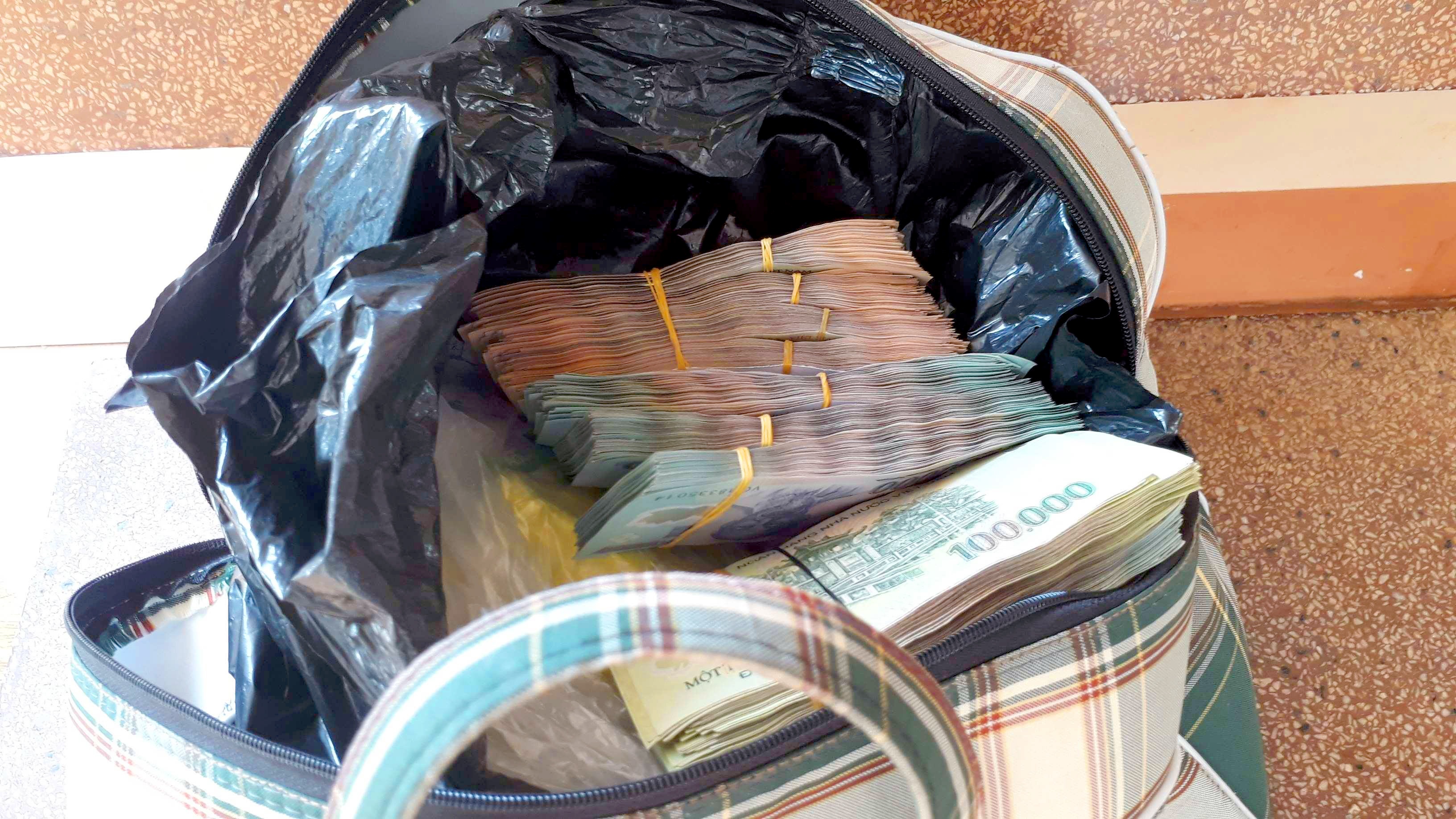 Chu quan com o Binh Phuoc nhat duoc 280 trieu dong hinh anh