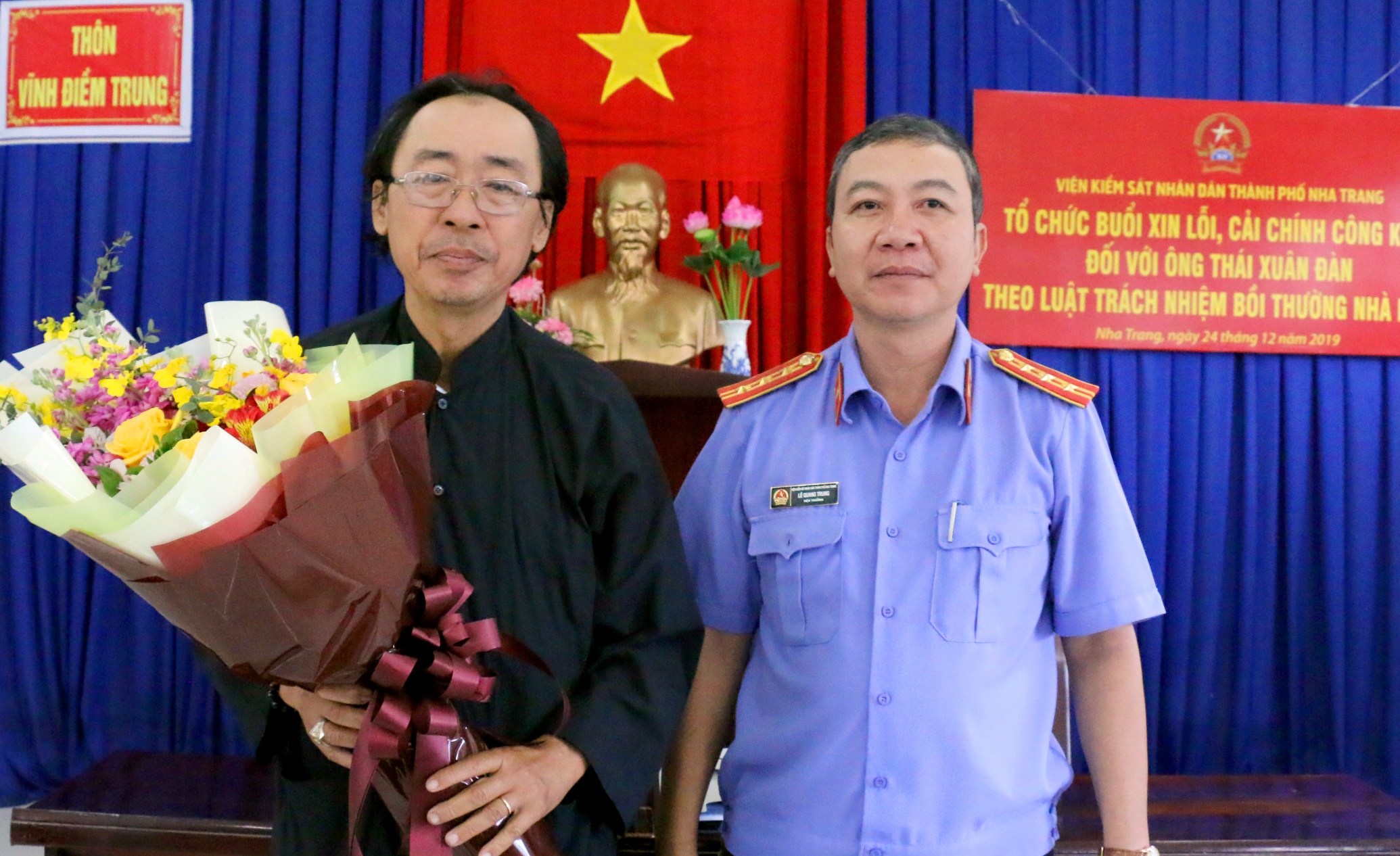 VKSND TP Nha Trang xin loi nguoi 18 nam bi oan hinh anh