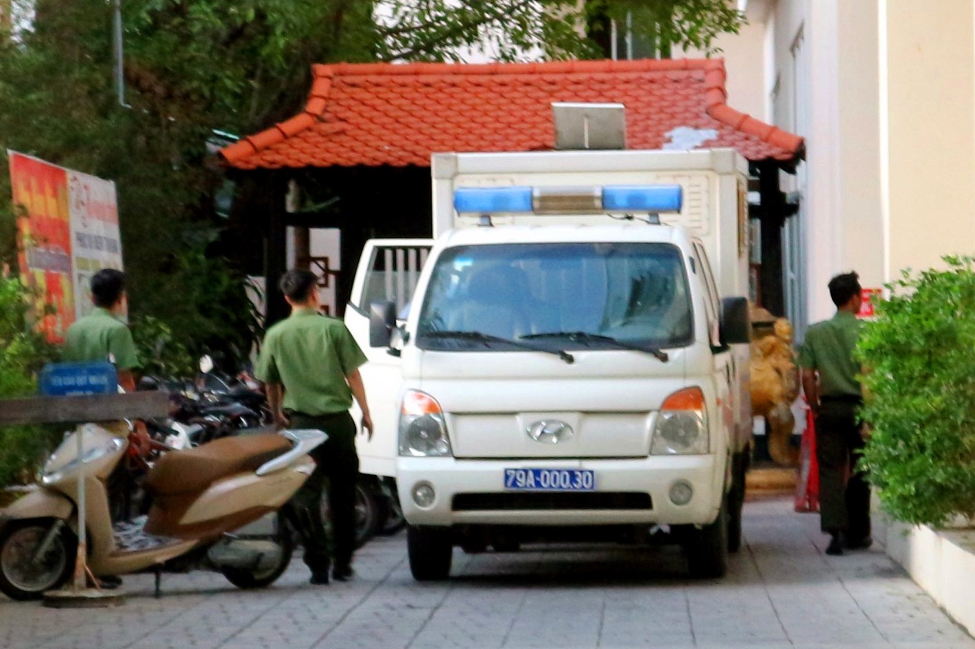 Khoi to cuu Tong giam doc Cong ty Song Da Nha Trang hinh anh