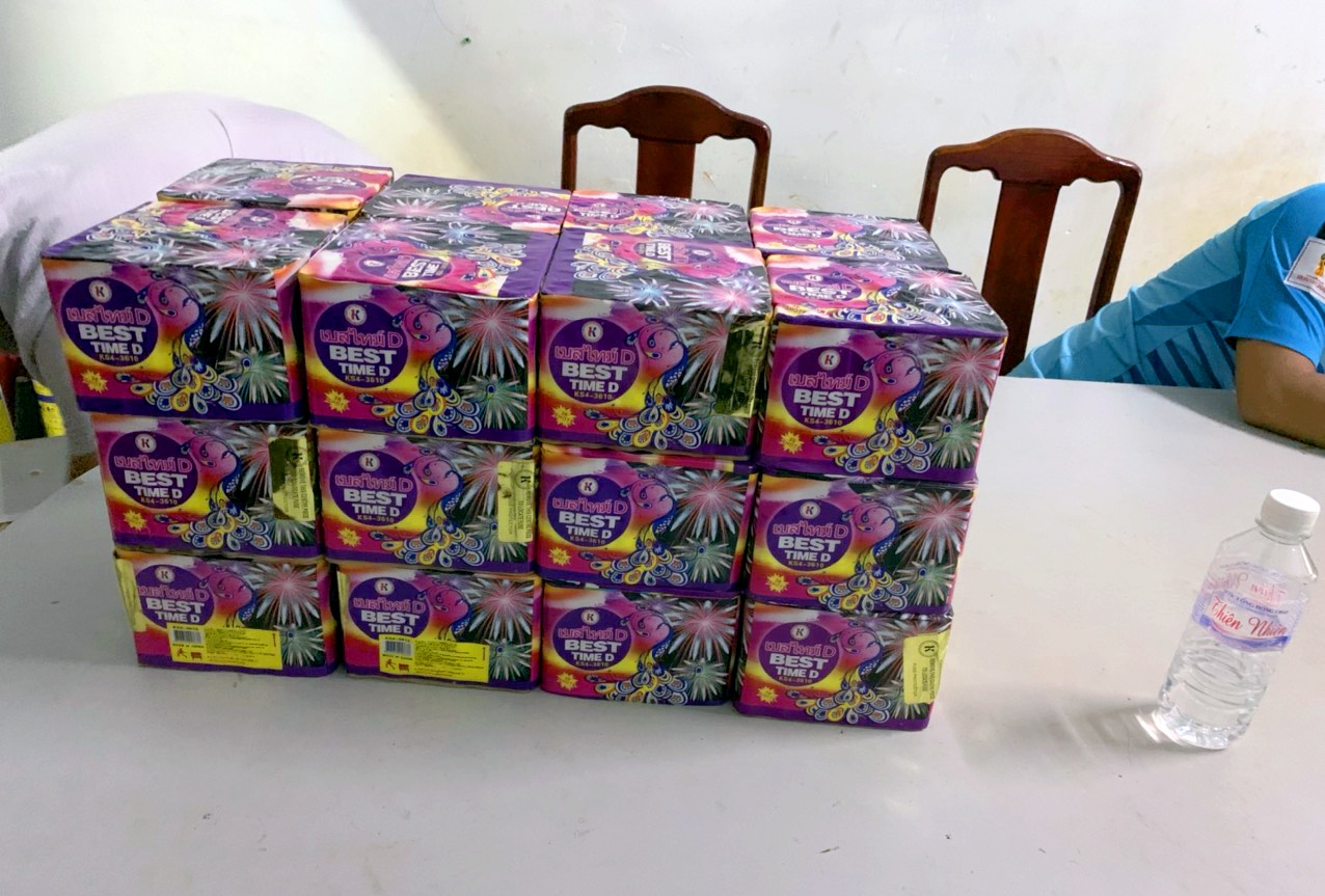 Dung xe cau van chuyen 55 kg phao lau hinh anh