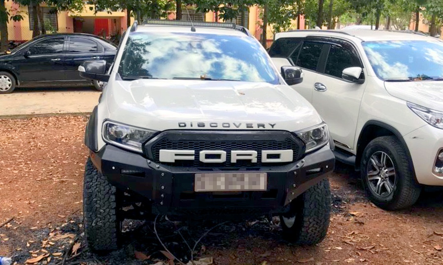 Tai xe bi phat 40 trieu khi lai xe khong bang lai, vi pham nong do con hinh anh