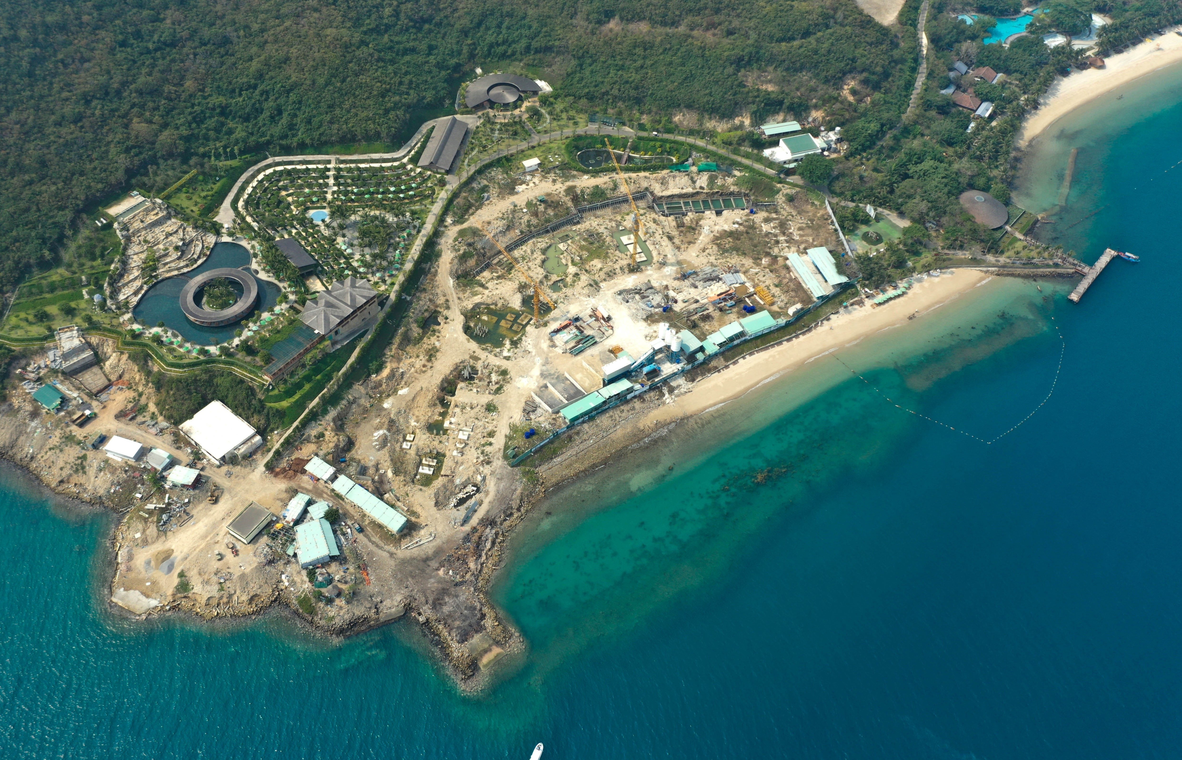 Xay cong trinh khong phep o dao Hon Tam, lan danh thang vinh Nha Trang hinh anh