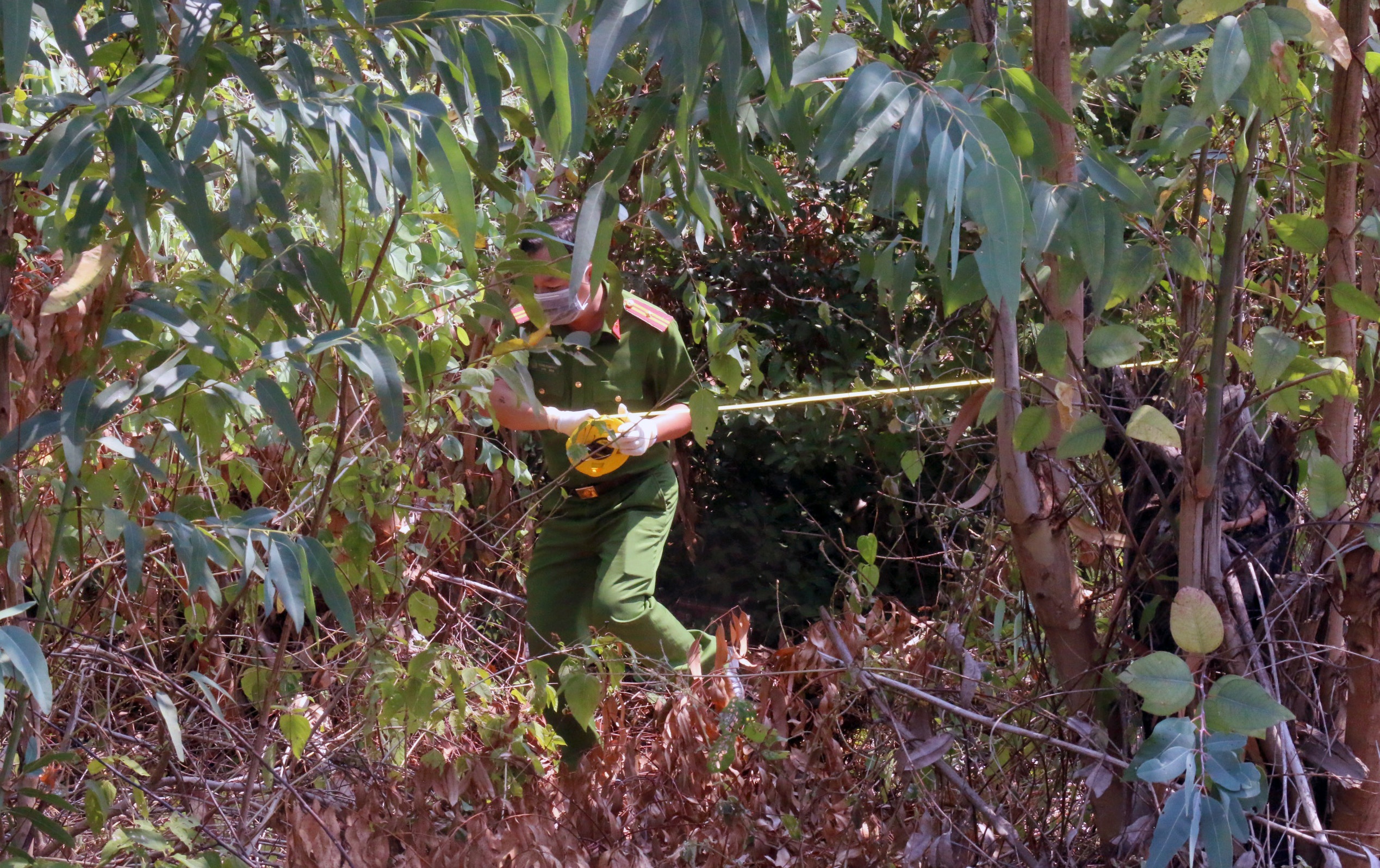 Thi the trong vali o Khanh Hoa anh 3