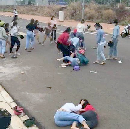 Danh nhau o Binh Phuoc anh 1