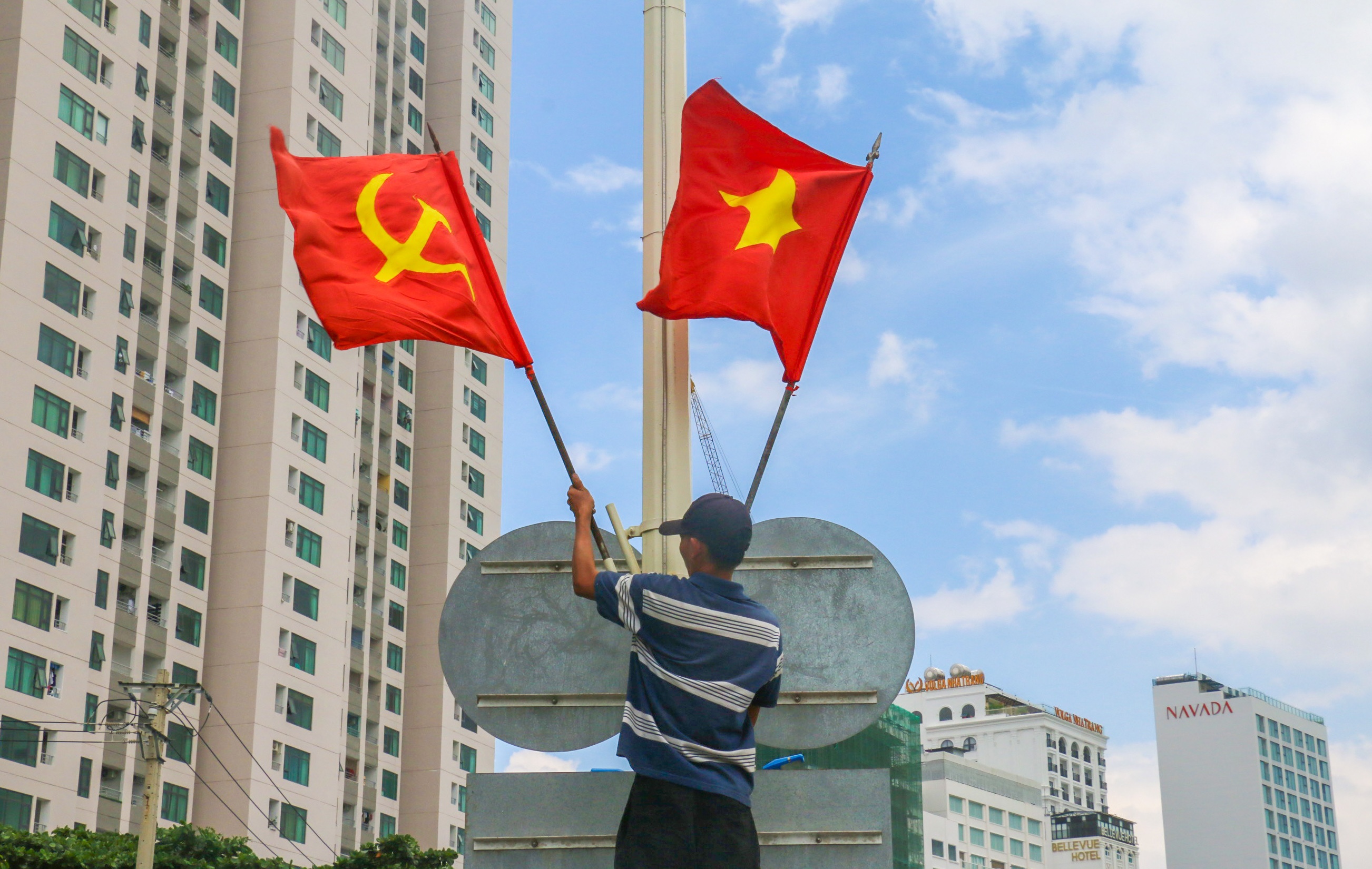 Cac dich vu duoc hoat dong sau cach ly xa hoi anh 3